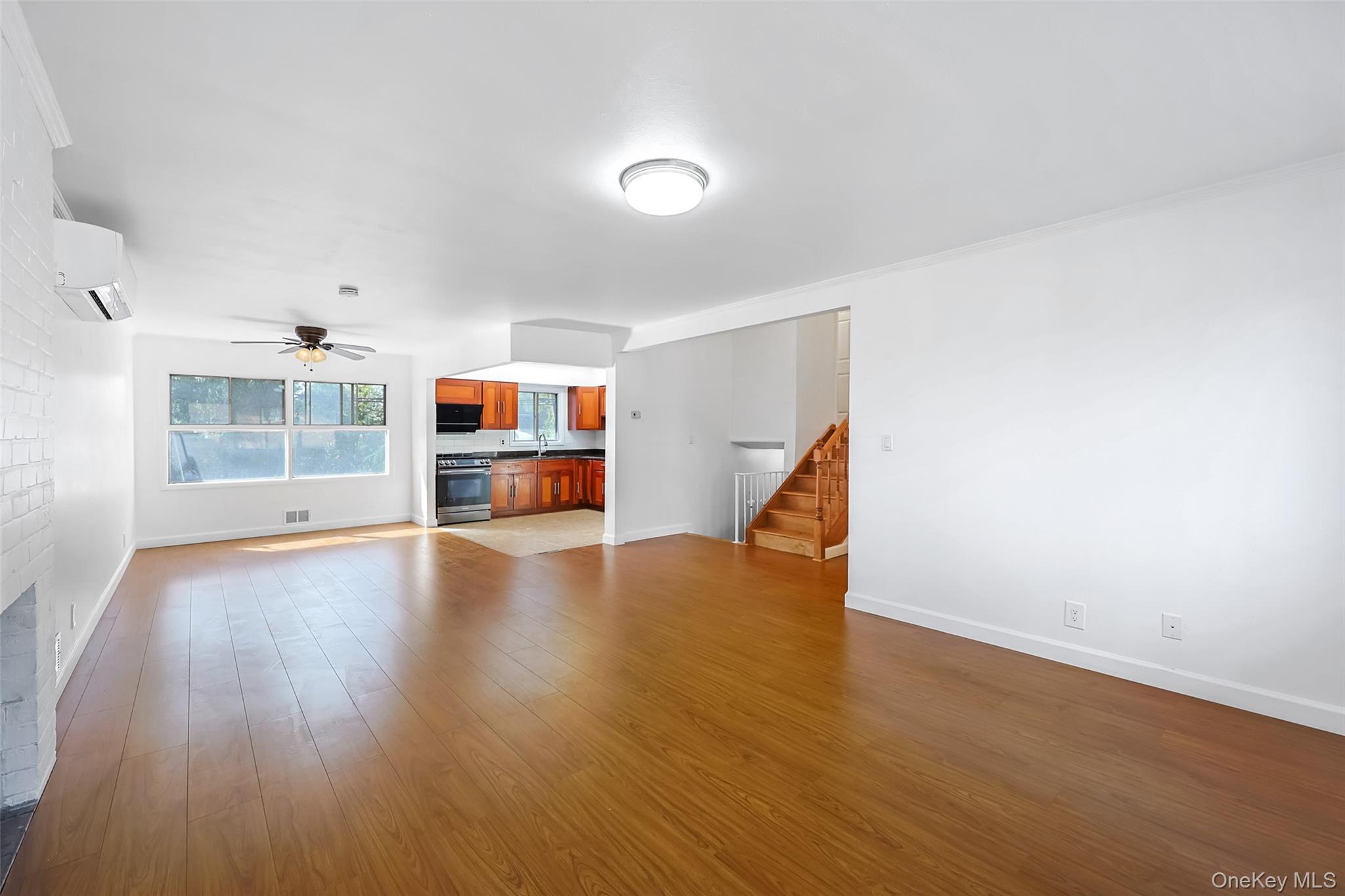 20 Willets Avenue Property Photo 18