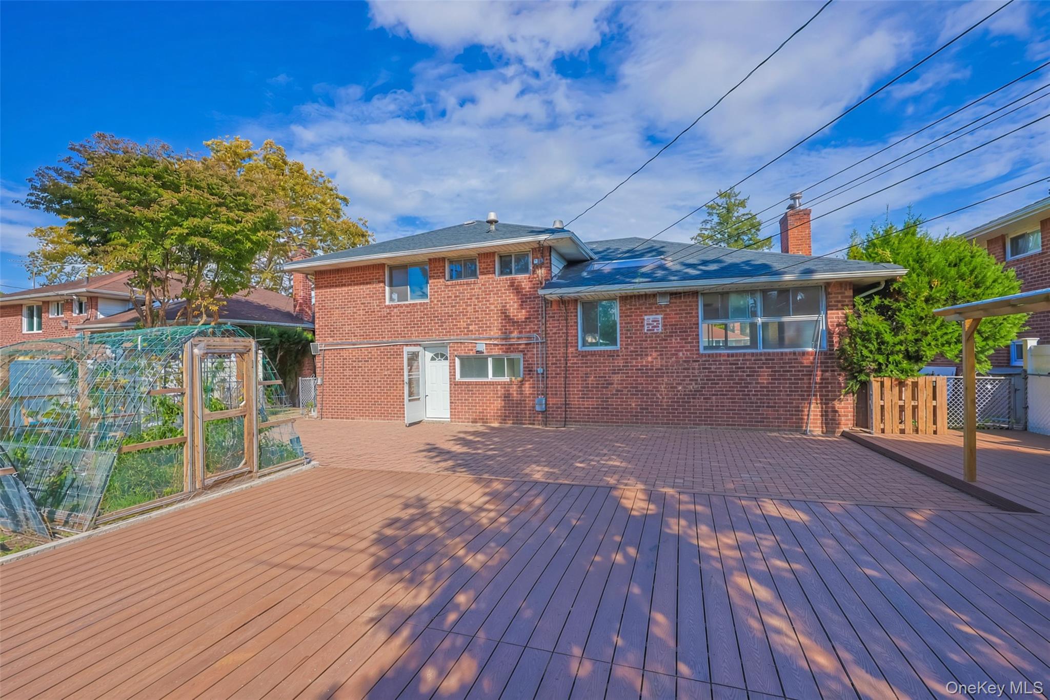 20 Willets Avenue Property Photo 29
