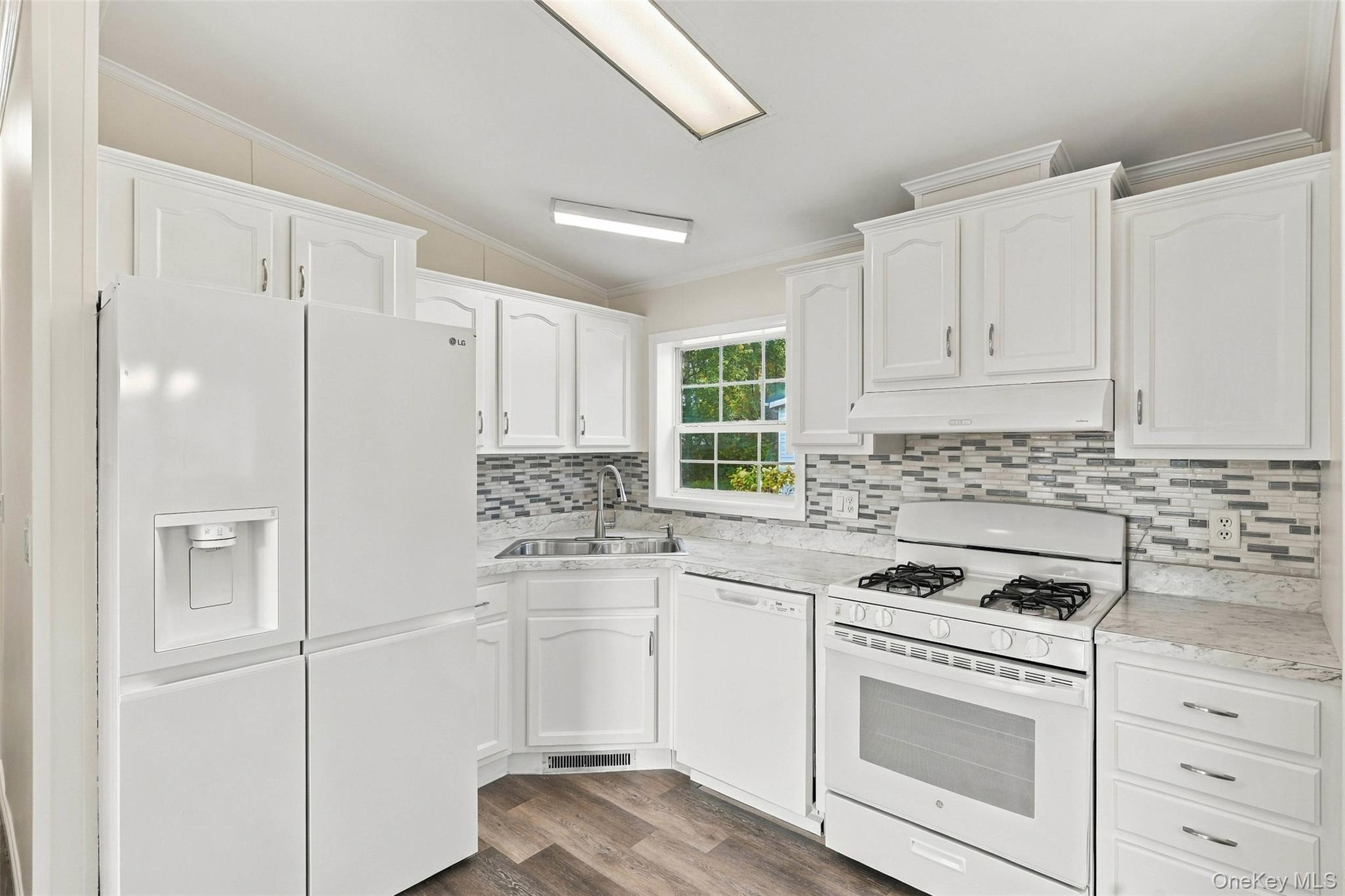 26 Bertha Boulevard Property Photo 12