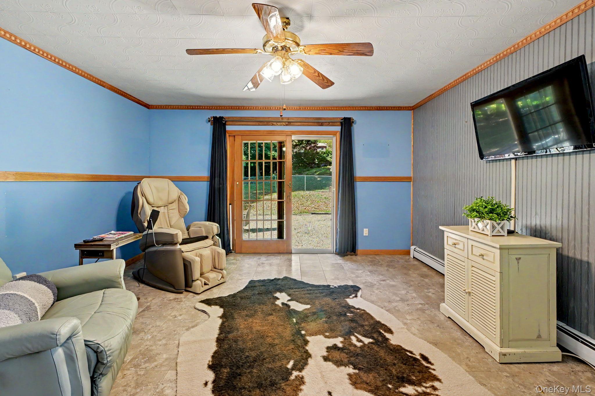 3235 Lincoln Drive Property Photo 15