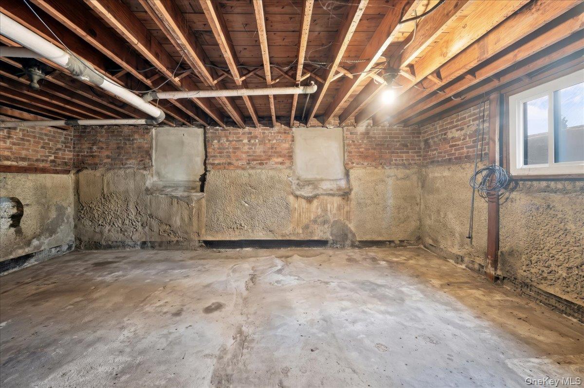 196 Hillside Avenue Property Photo 22