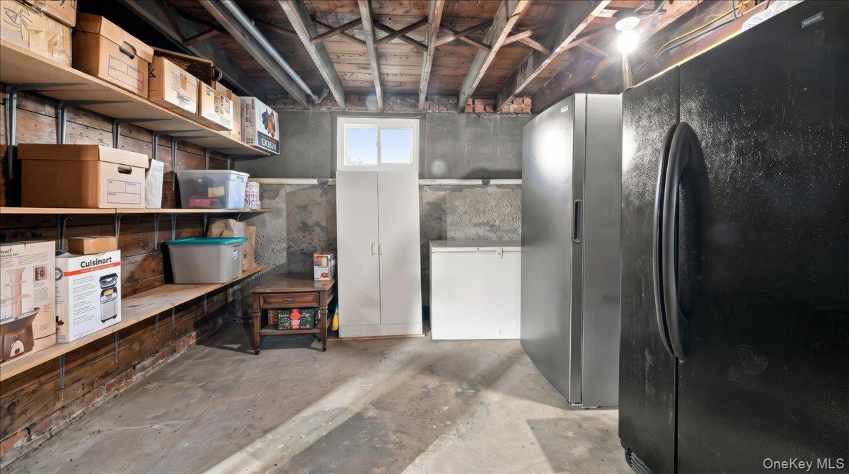 196 Hillside Avenue Property Photo 25