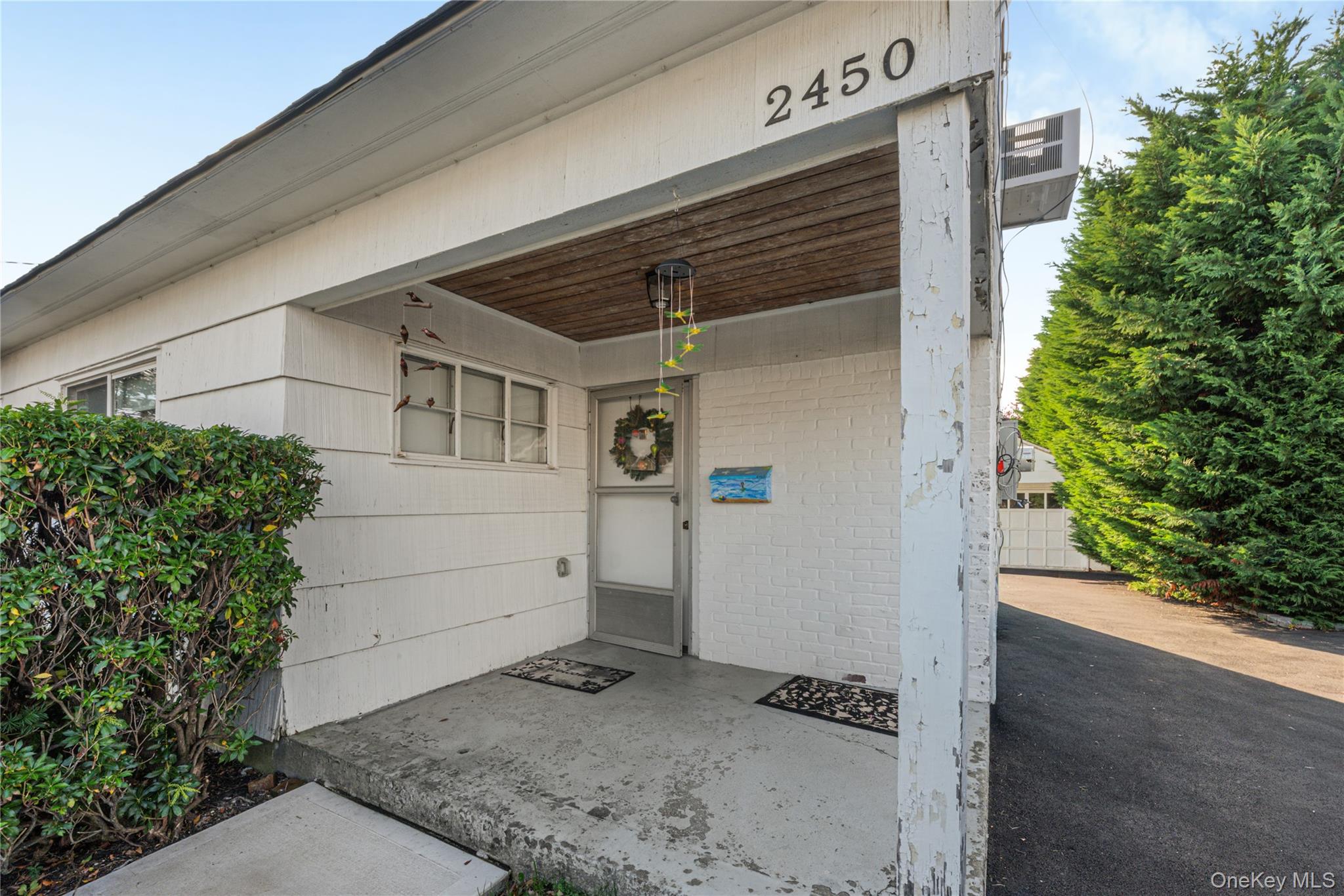 2450 Mermaid Avenue Property Photo 4