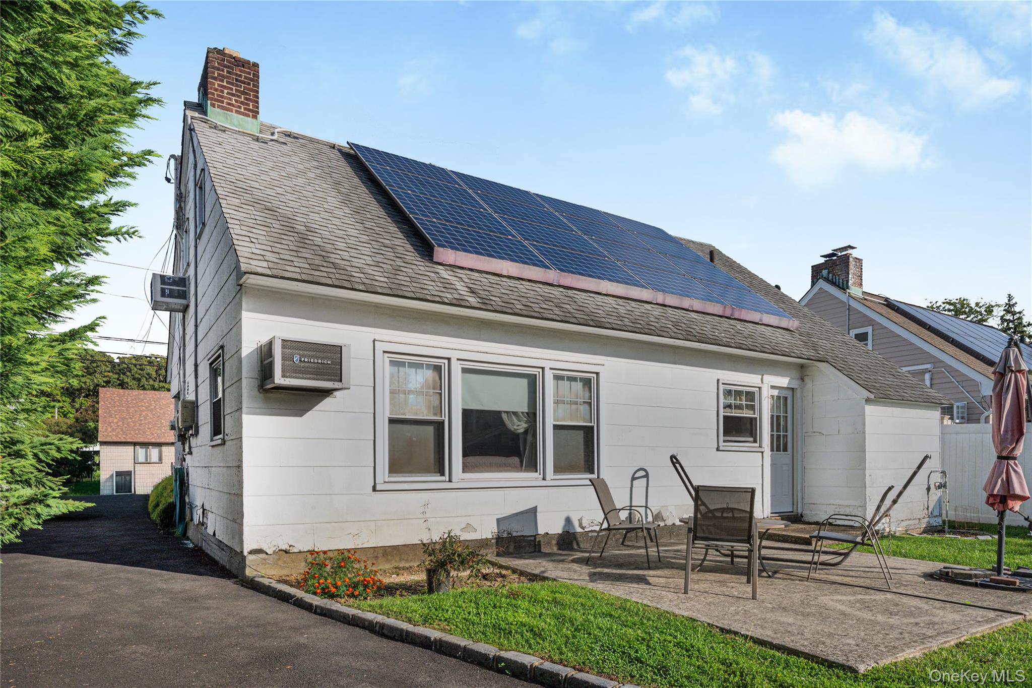 2450 Mermaid Avenue Property Photo 10