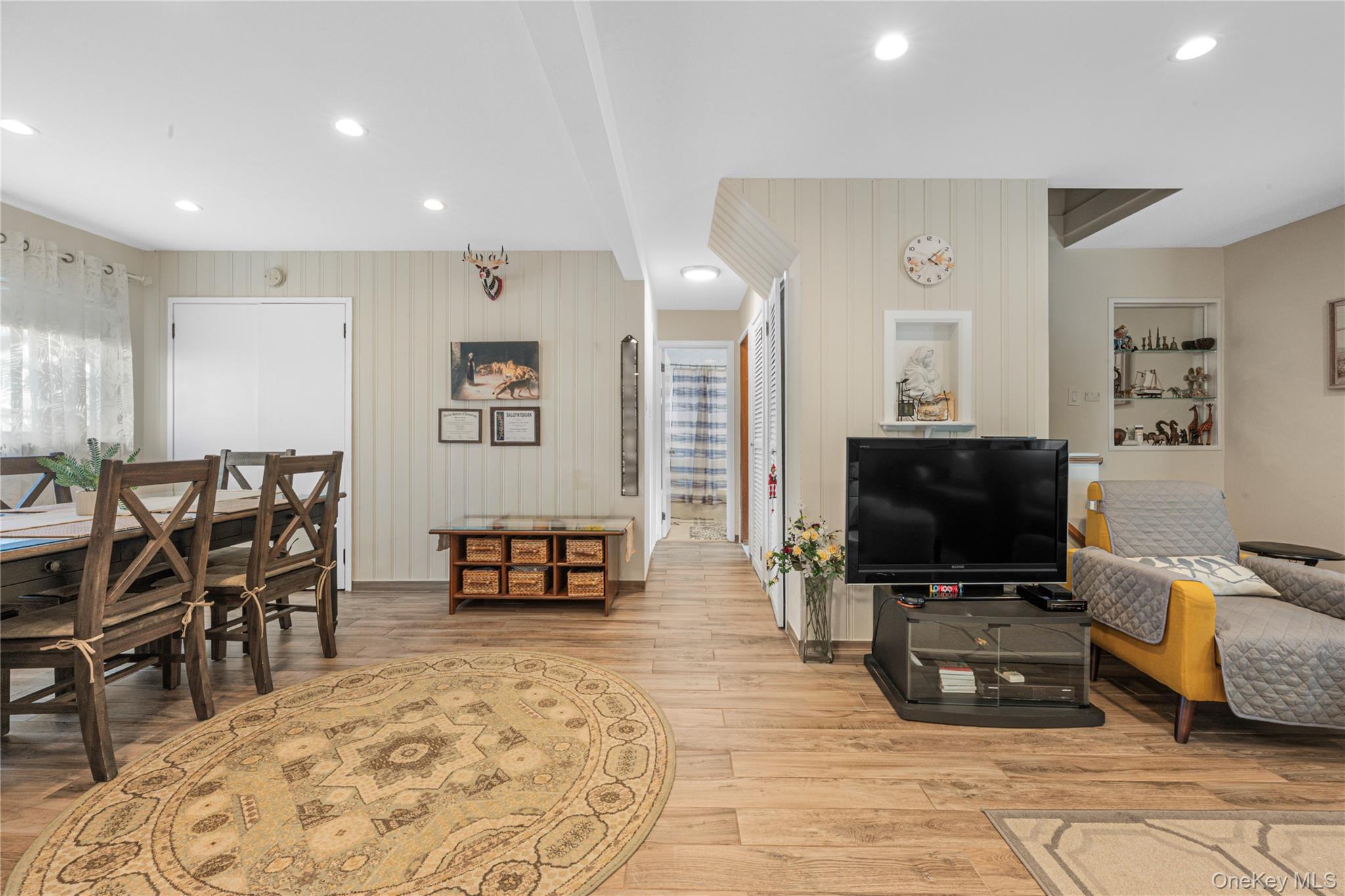 2450 Mermaid Avenue Property Photo 12