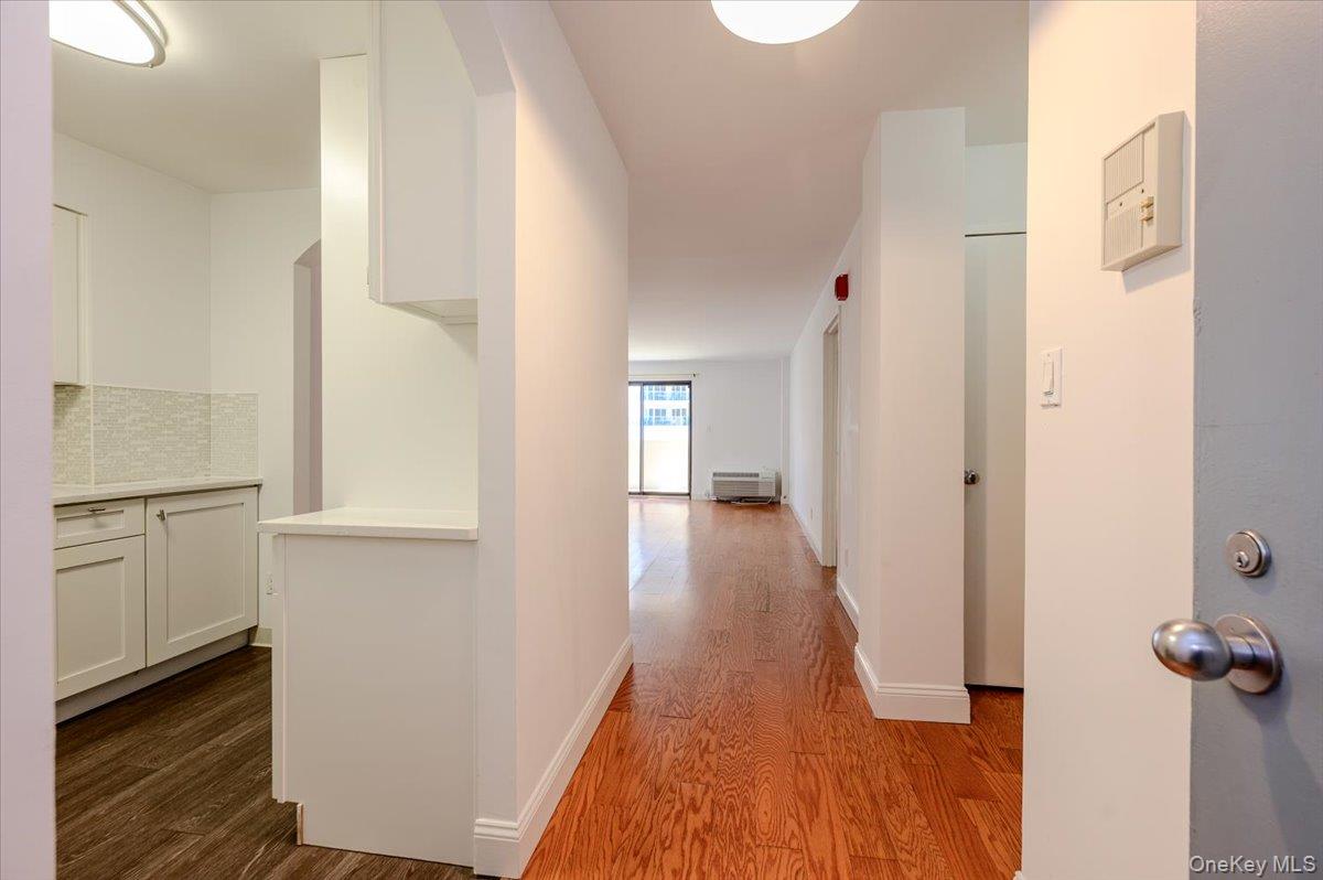 360 Shore Road 3b Property Photo 6