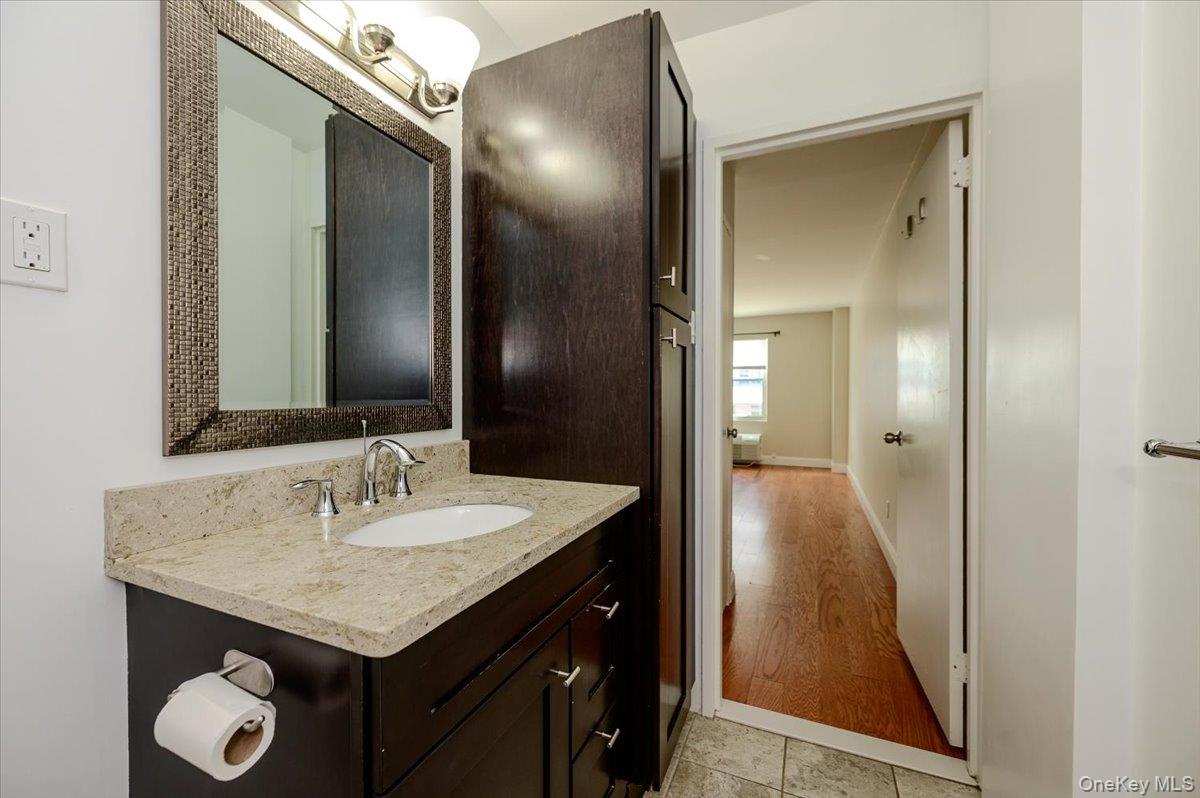 360 Shore Road 3b Property Photo 16