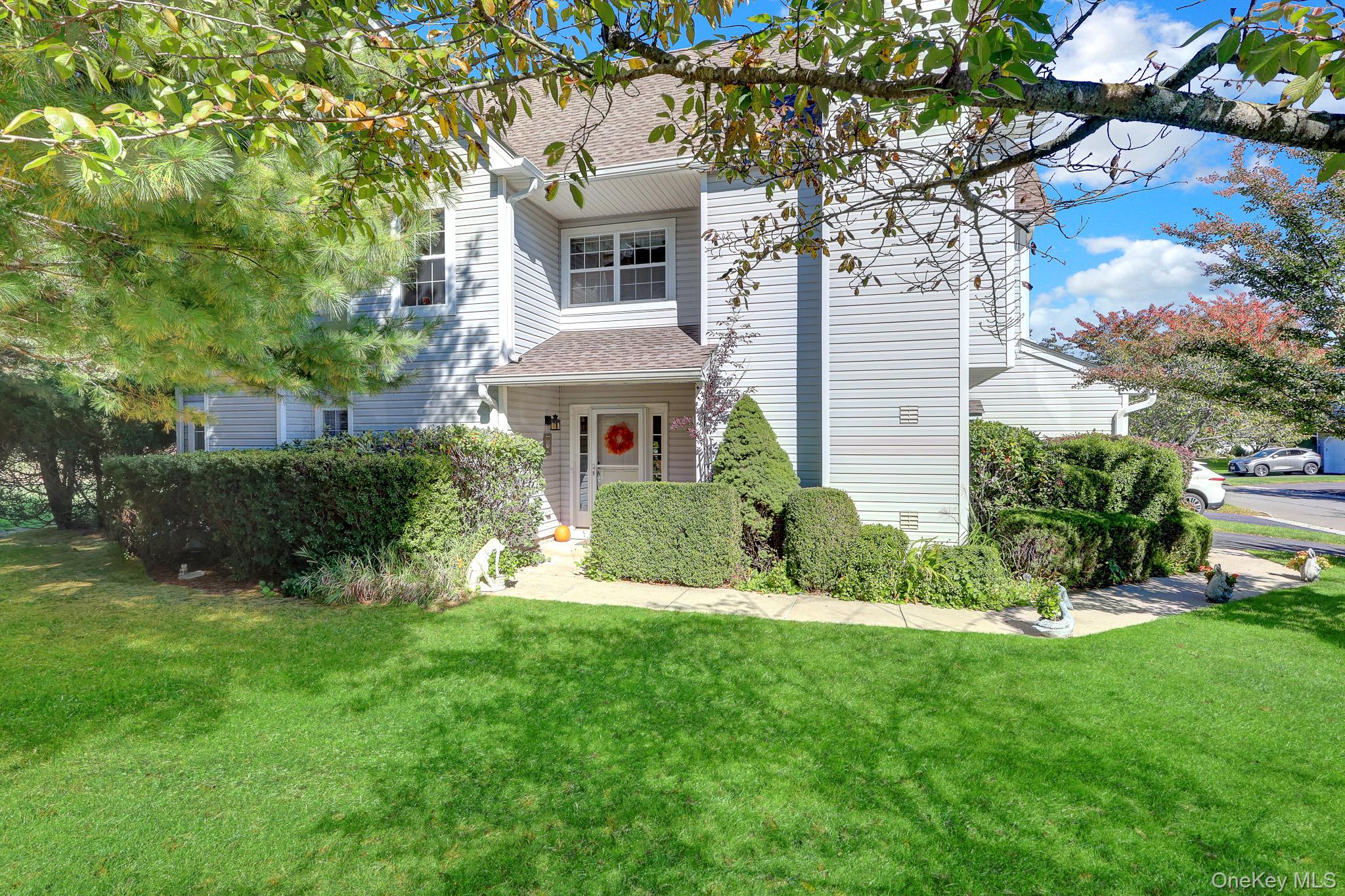 208 Erik Drive Property Photo 3