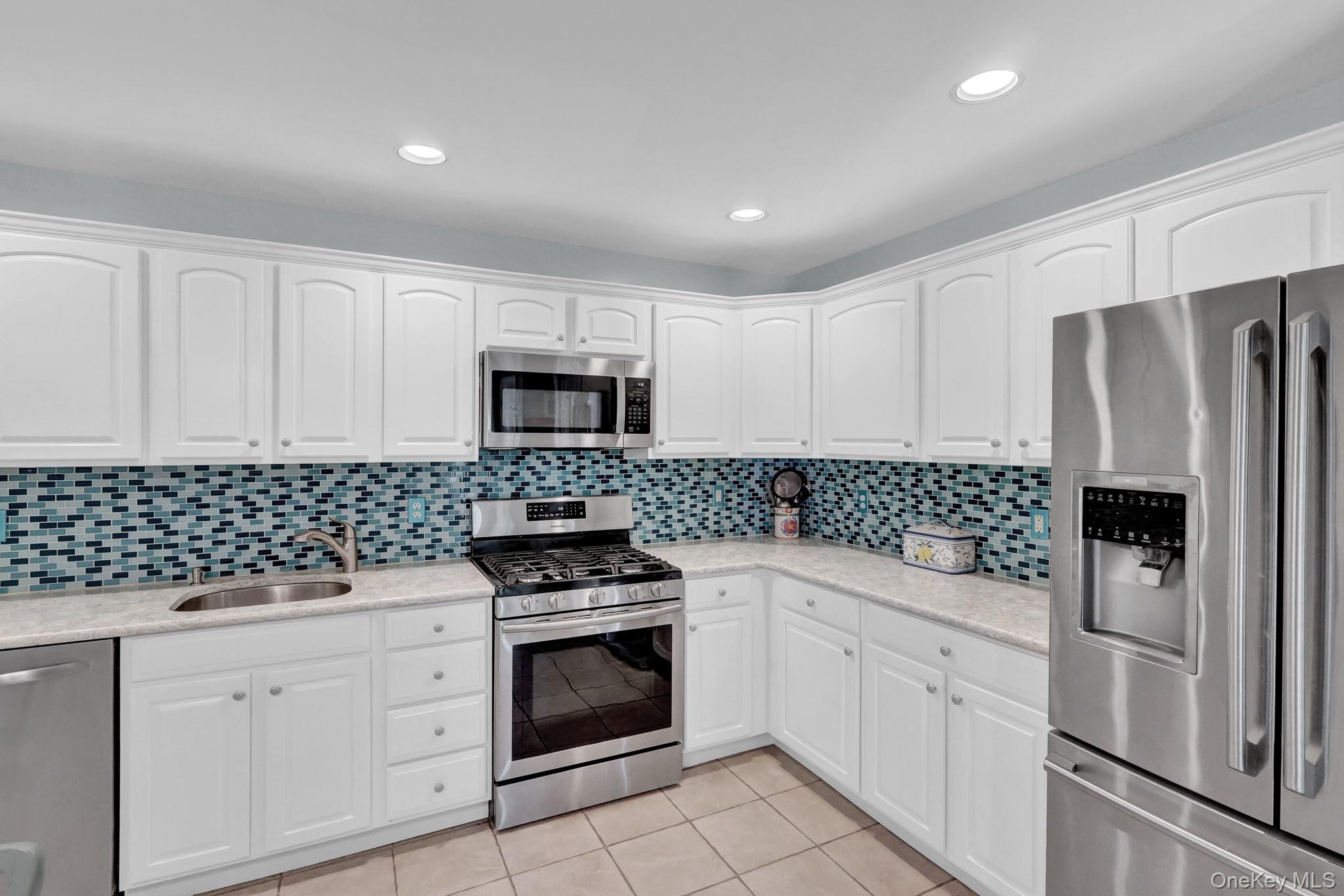 208 Erik Drive Property Photo 13