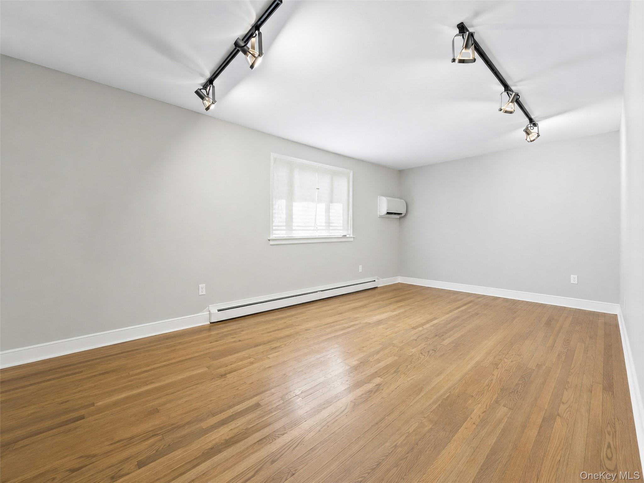 70-45b 260th Street B Property Photo 6