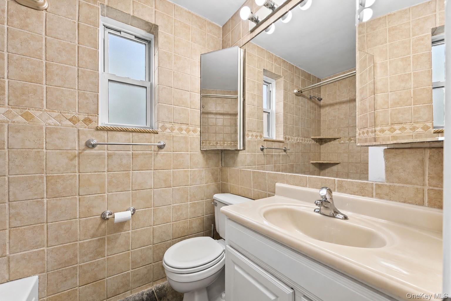 70-45b 260th Street B Property Photo 19