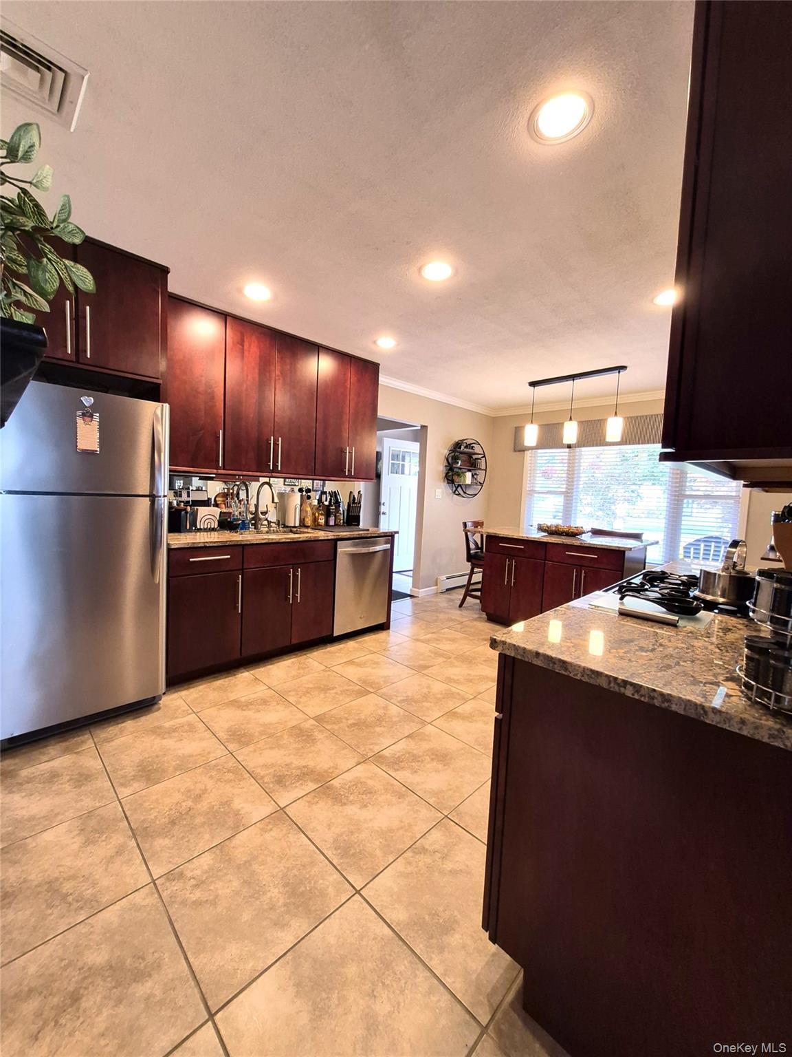 36 W Denis Lane Property Photo 6