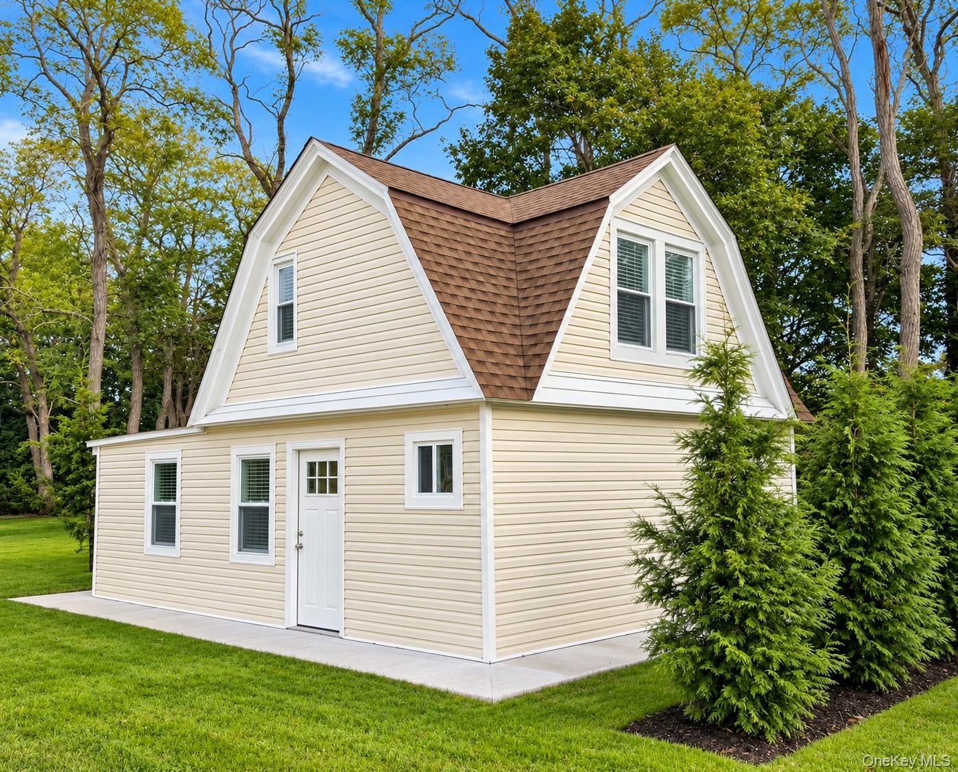53 Foster Avenue Property Photo 3