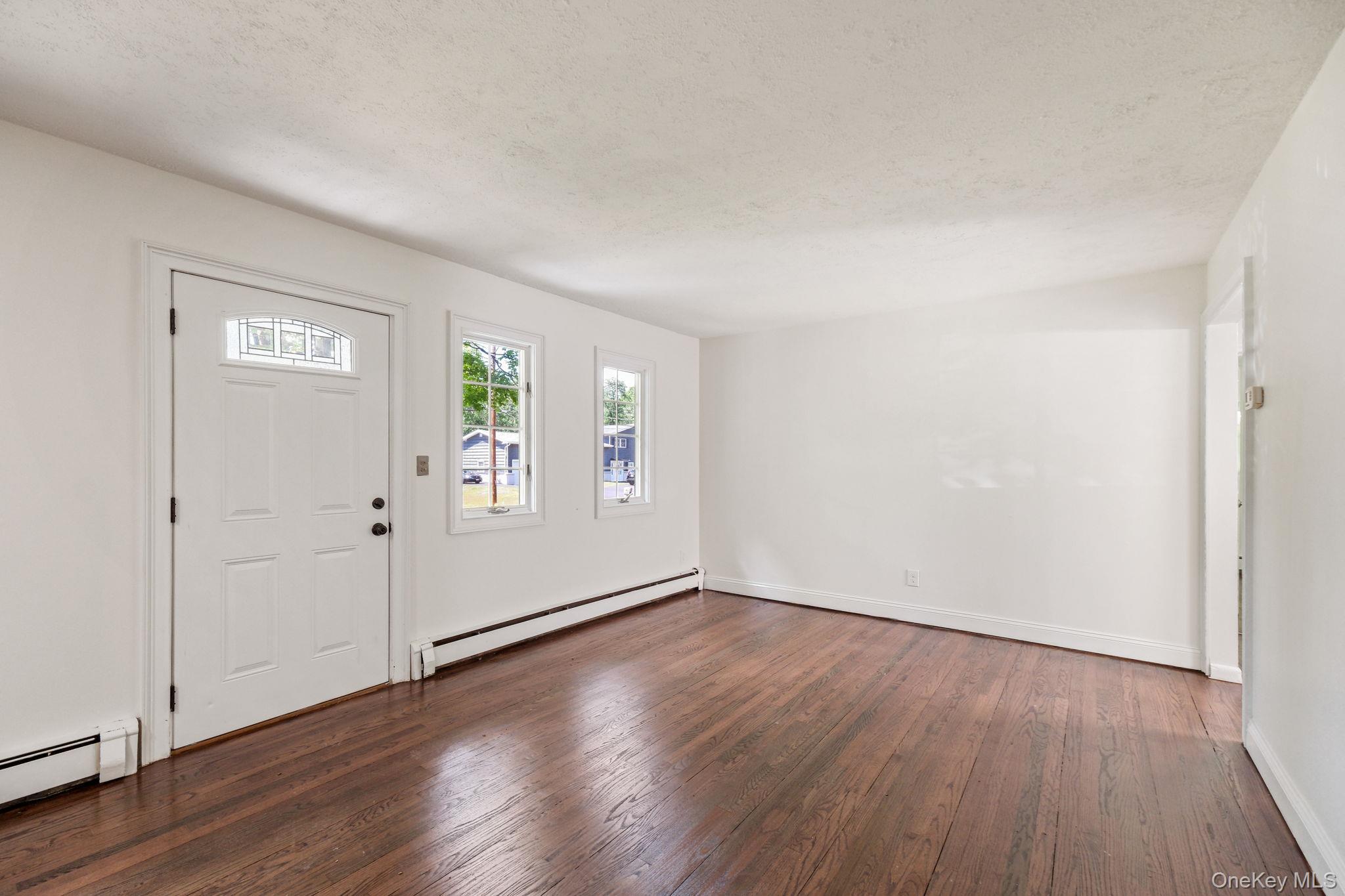 326 Lake Vue Drive Property Photo 4