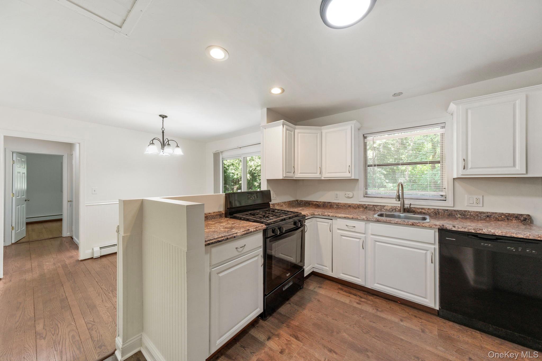 326 Lake Vue Drive Property Photo 7