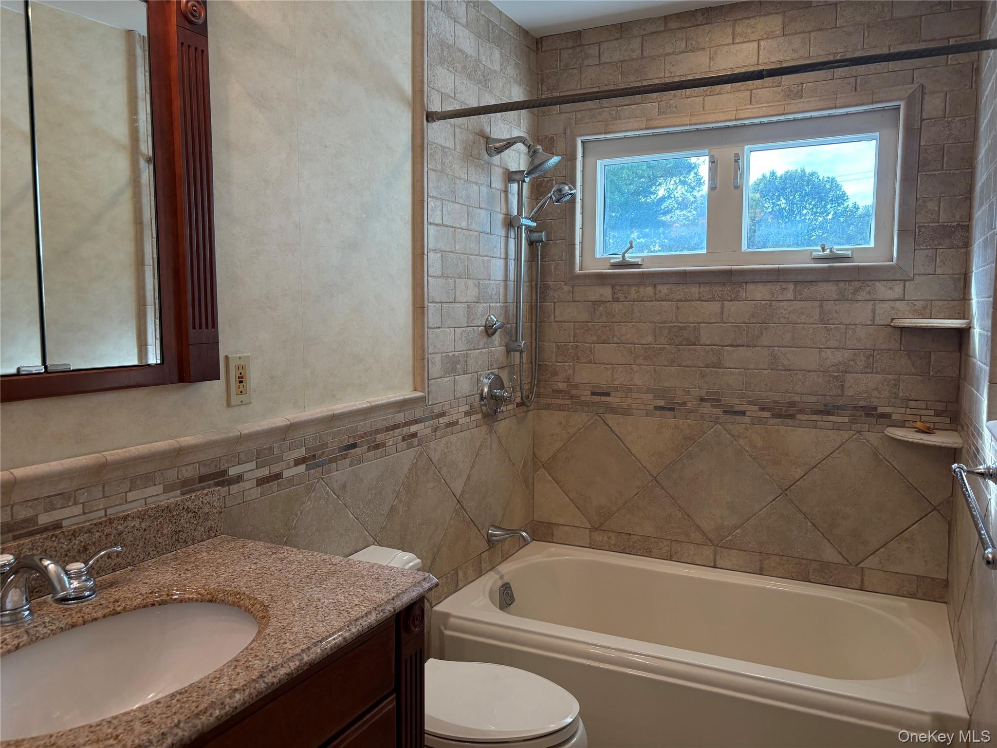 6 Warbler Lane Property Photo 11