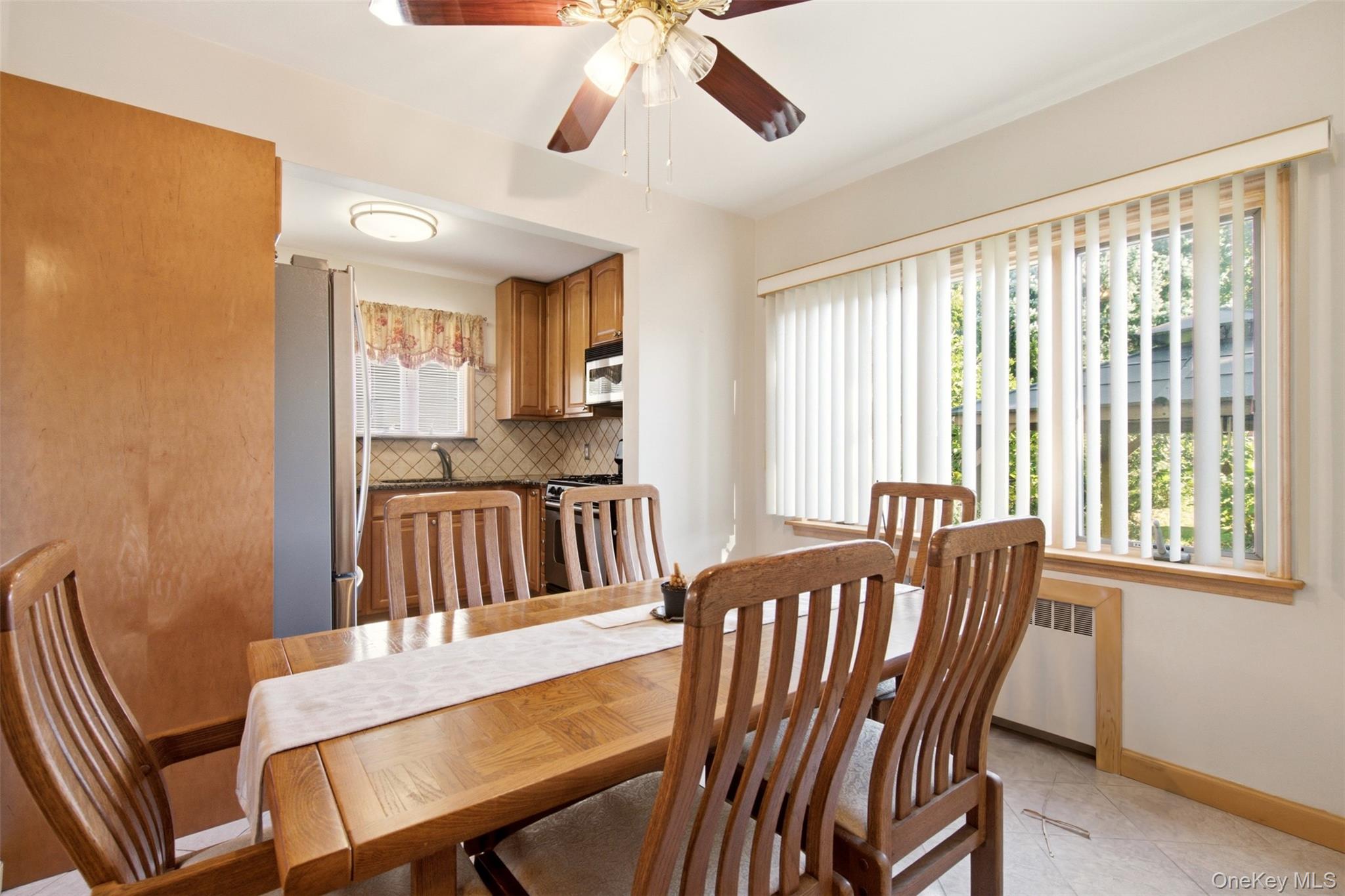 2093 Bergen Street Property Photo 5