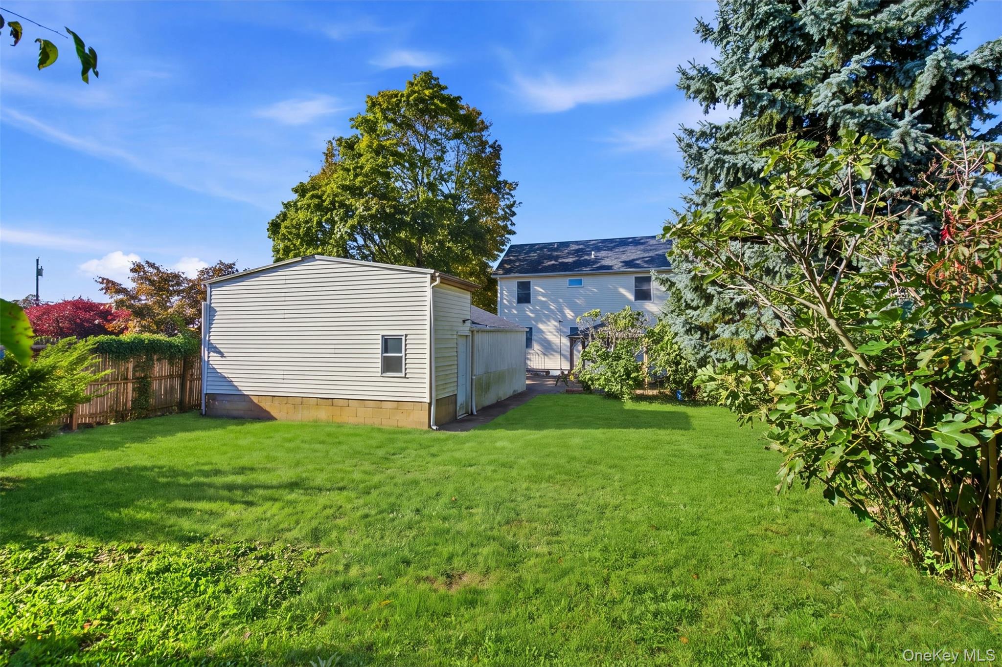 2093 Bergen Street Property Photo 32