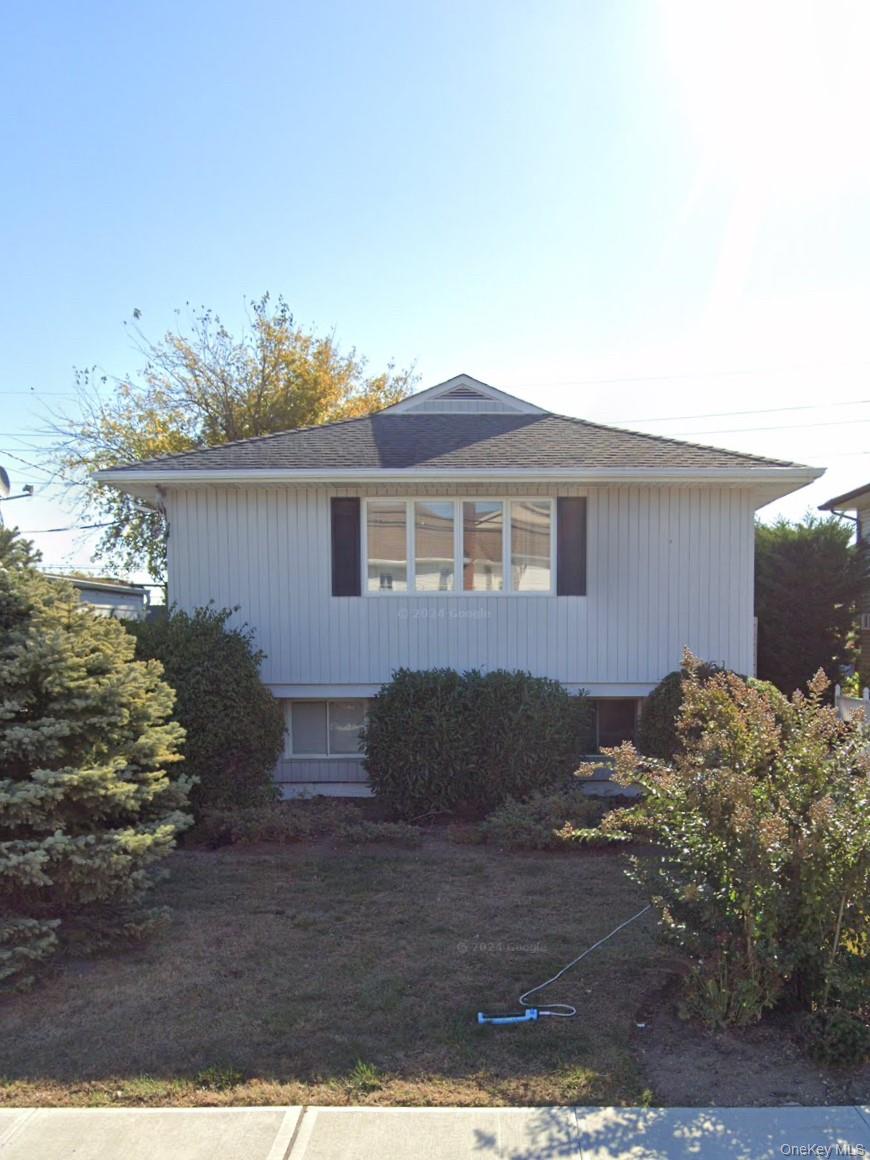 51 Nassau Lane Main Property Photo 1