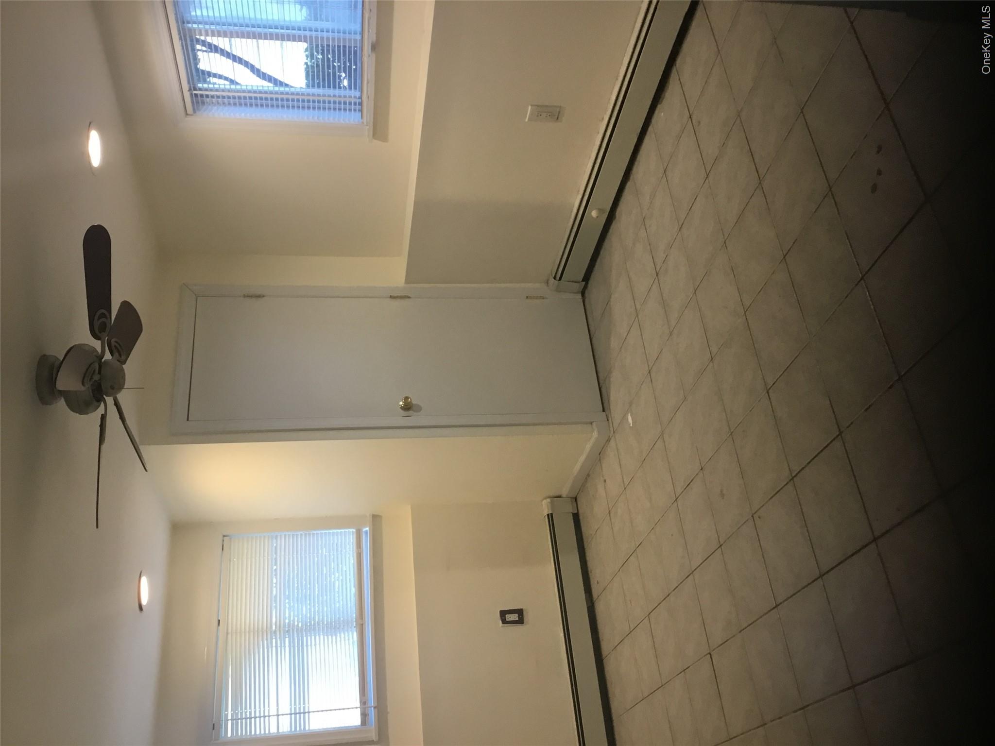 51 Nassau Lane Main Property Photo 10