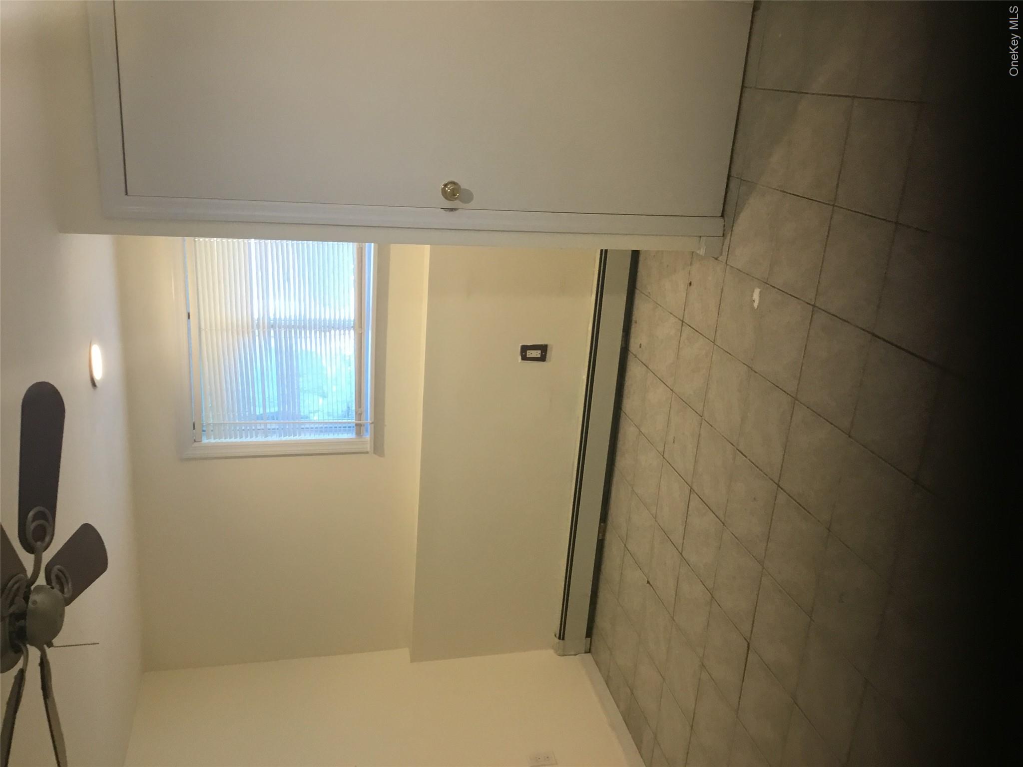 51 Nassau Lane Main Property Photo 12