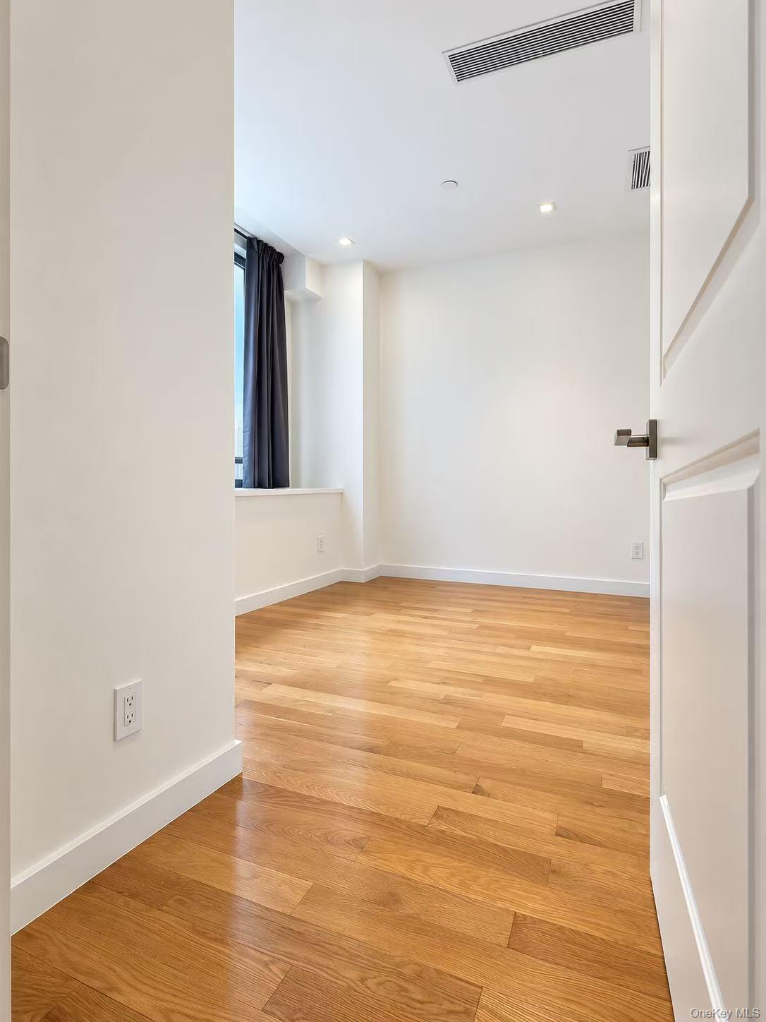 4223 Parsons Boulevard 2d Property Photo 4