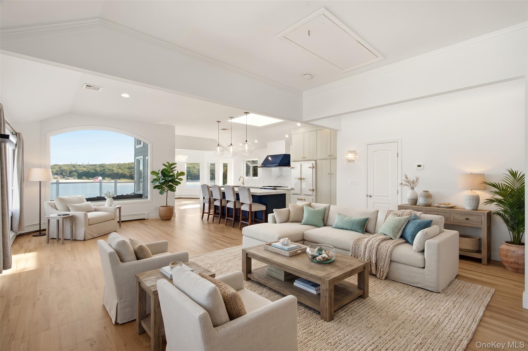 565 Mckinley Terrace Property Photo 10