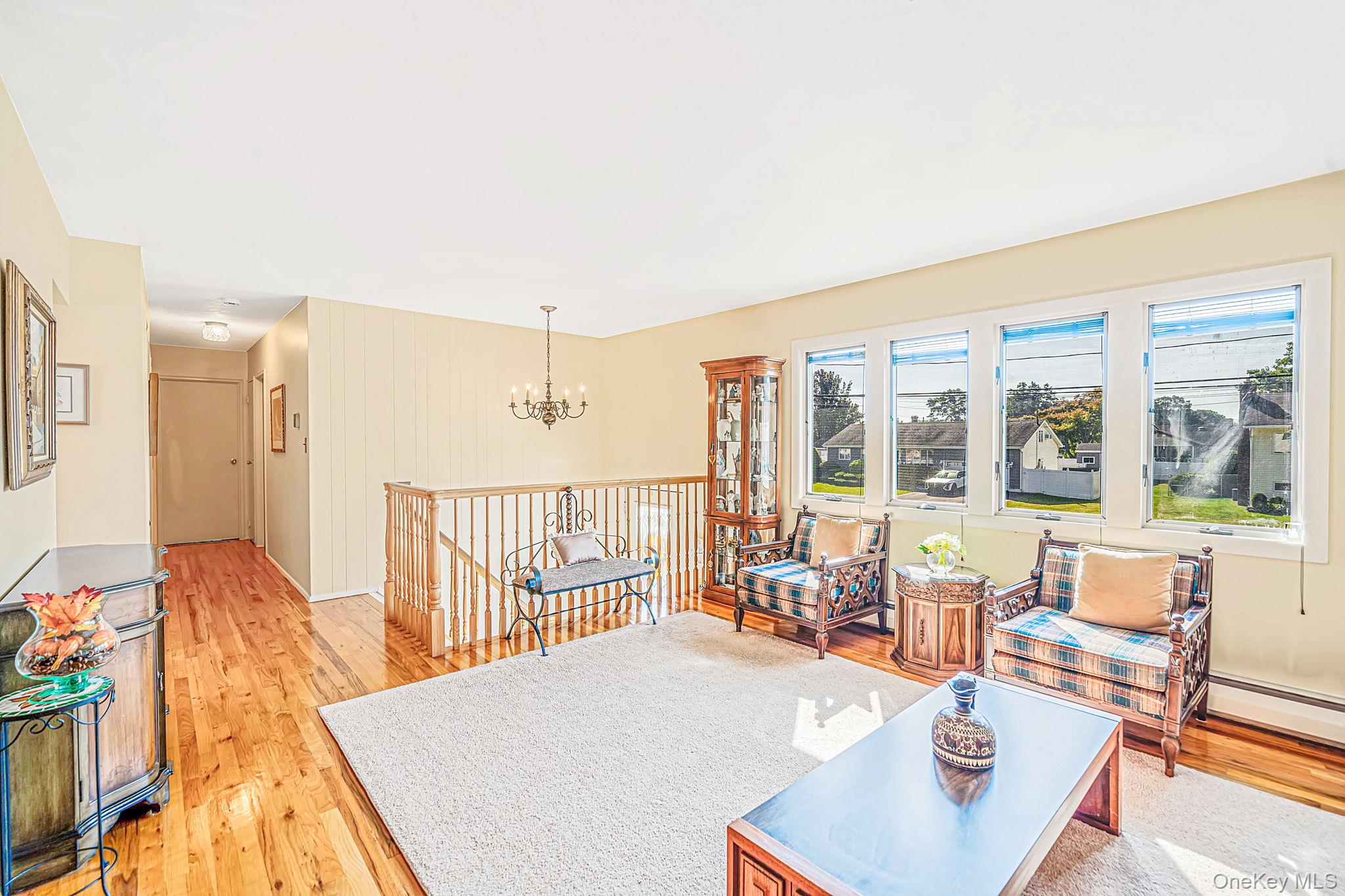 251 Manhasset Street Property Photo 5