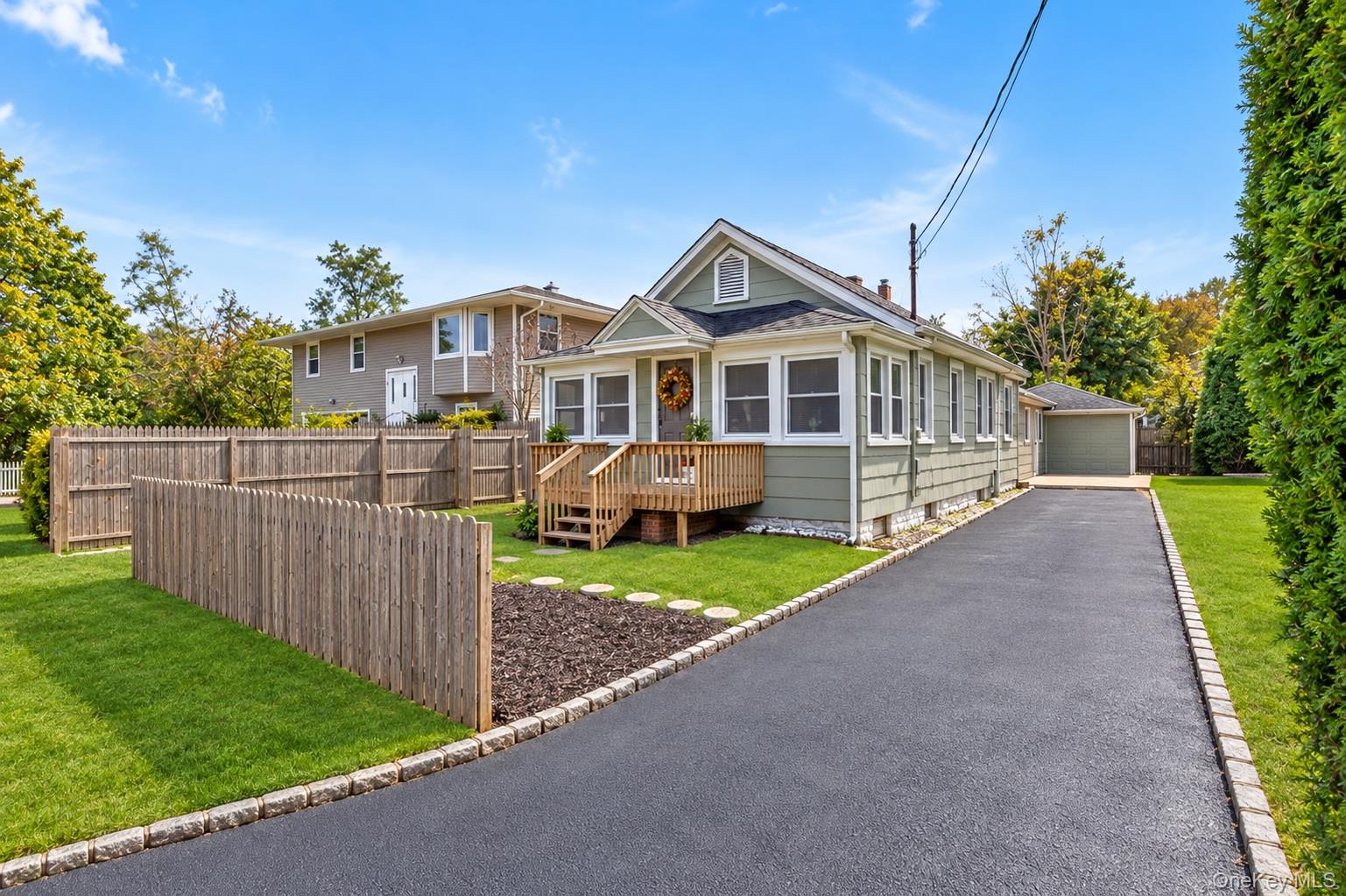8 Rockne Street Property Photo 2
