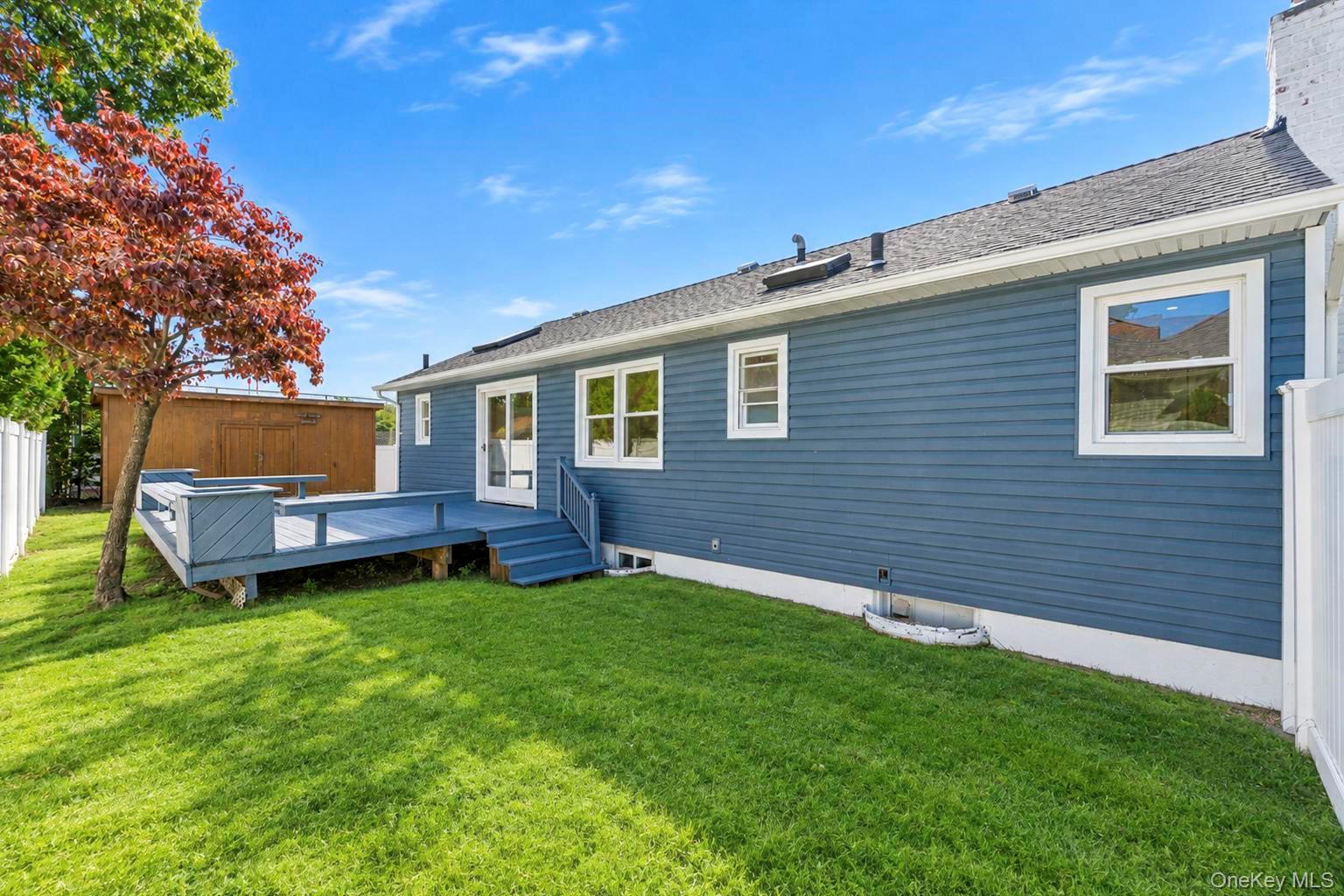 1871 Relyea Drive Property Photo 3