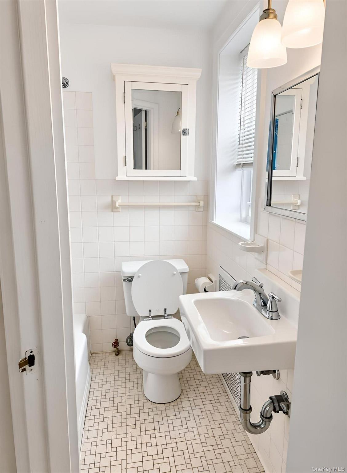 158 Lake Avenue Property Photo 13