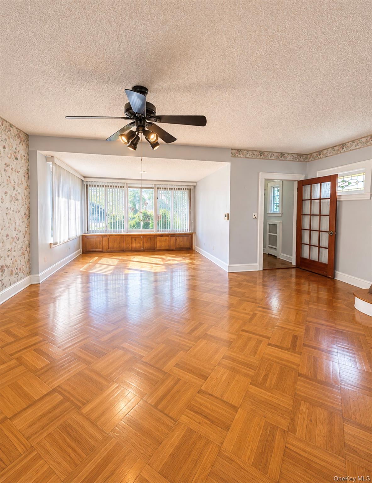 1062077 Property Photo 1
