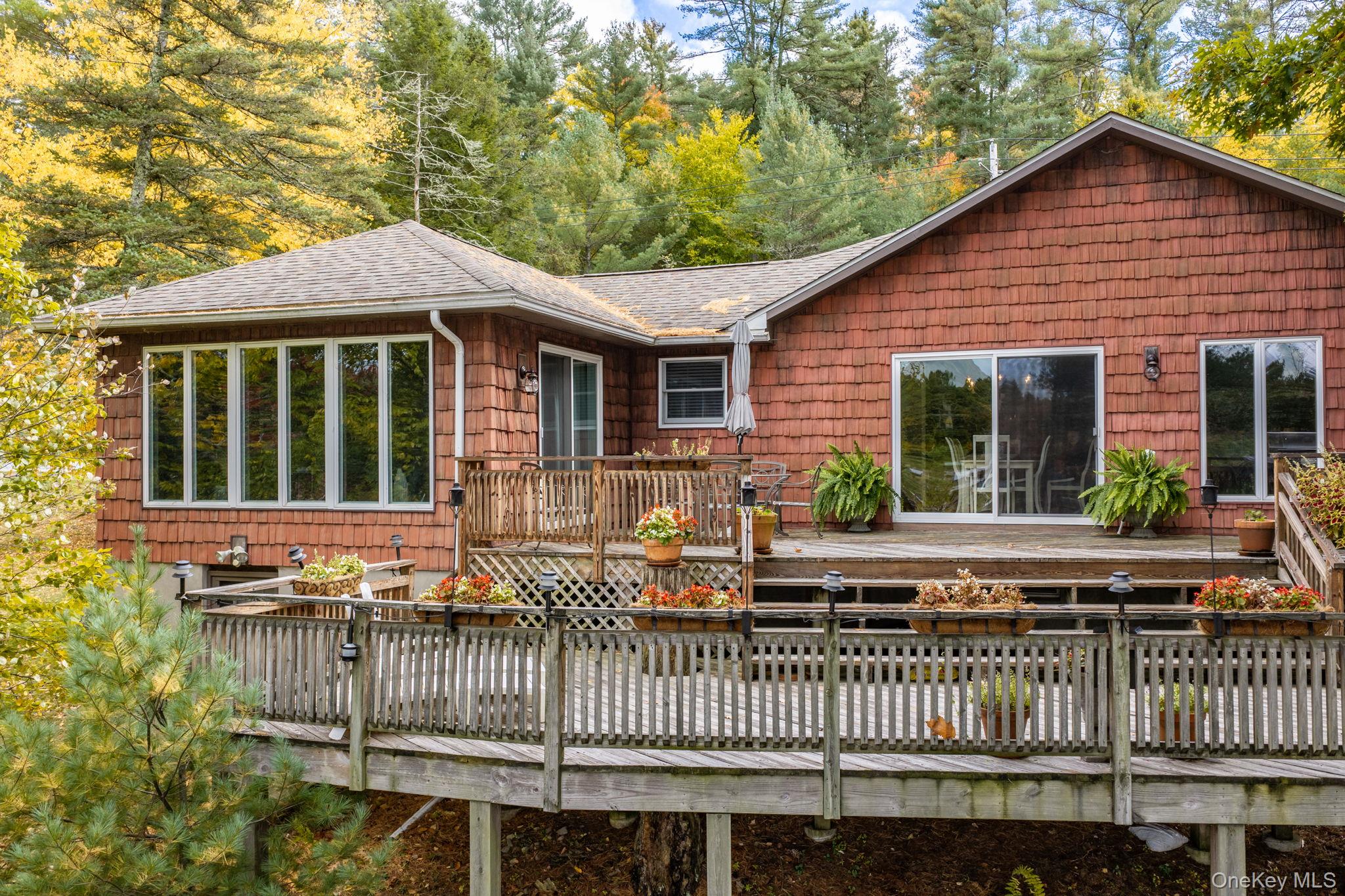 218 Eldred Yulan Road Property Photo 1