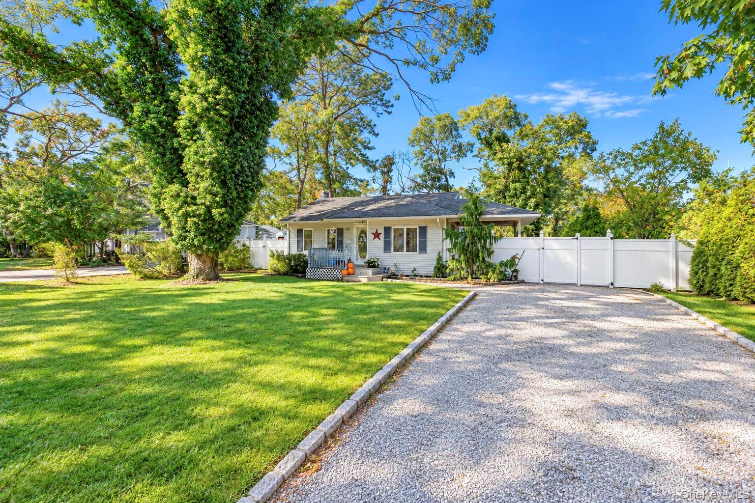 48 Hart Avenue Property Photo 1