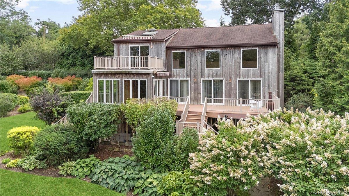 2785 Noyack Road Property Photo 1