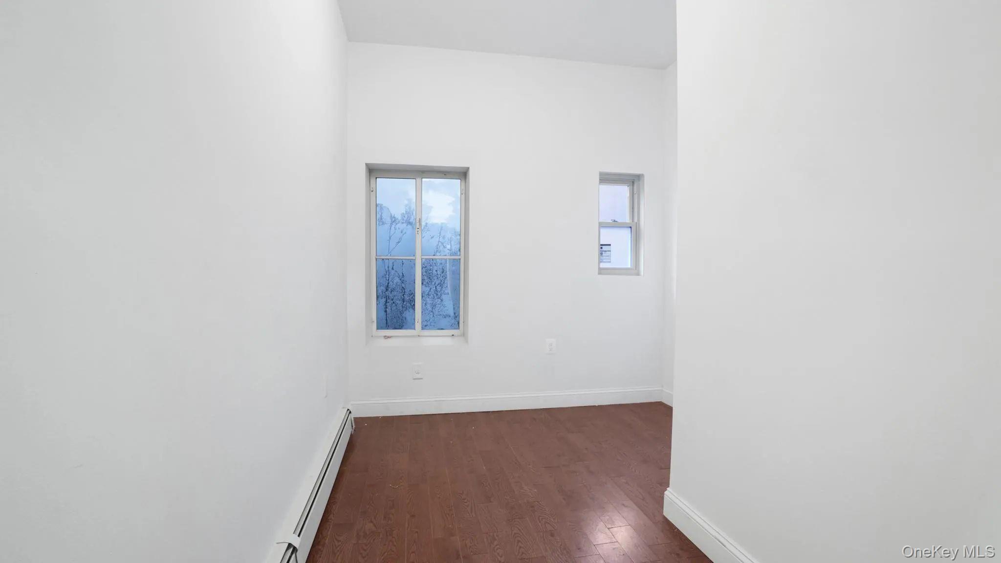 1823 Anthony Avenue Property Photo 13