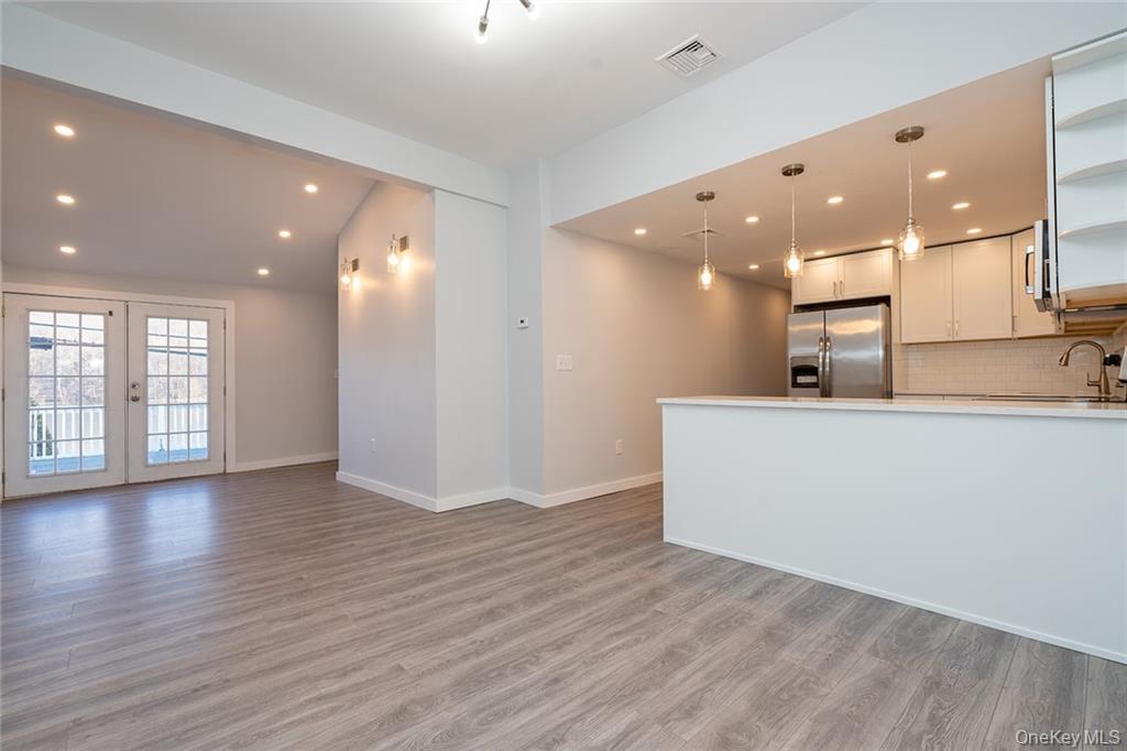 576 Lakes Road Property Photo 4