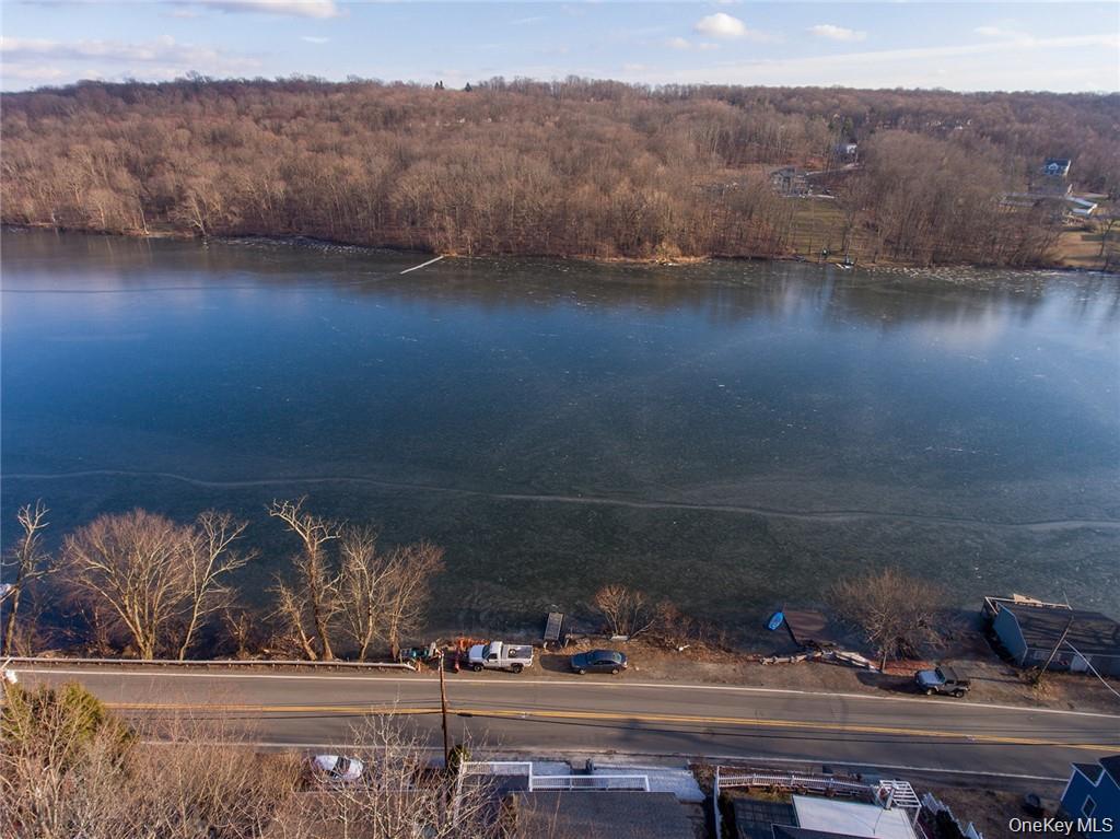 576 Lakes Road Property Photo 16