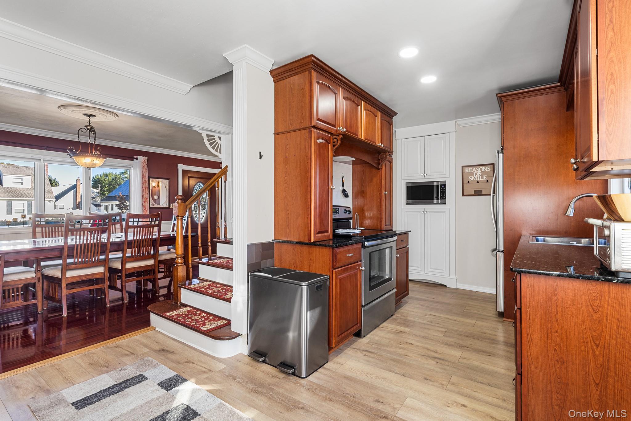 2 Gateway Property Photo 9
