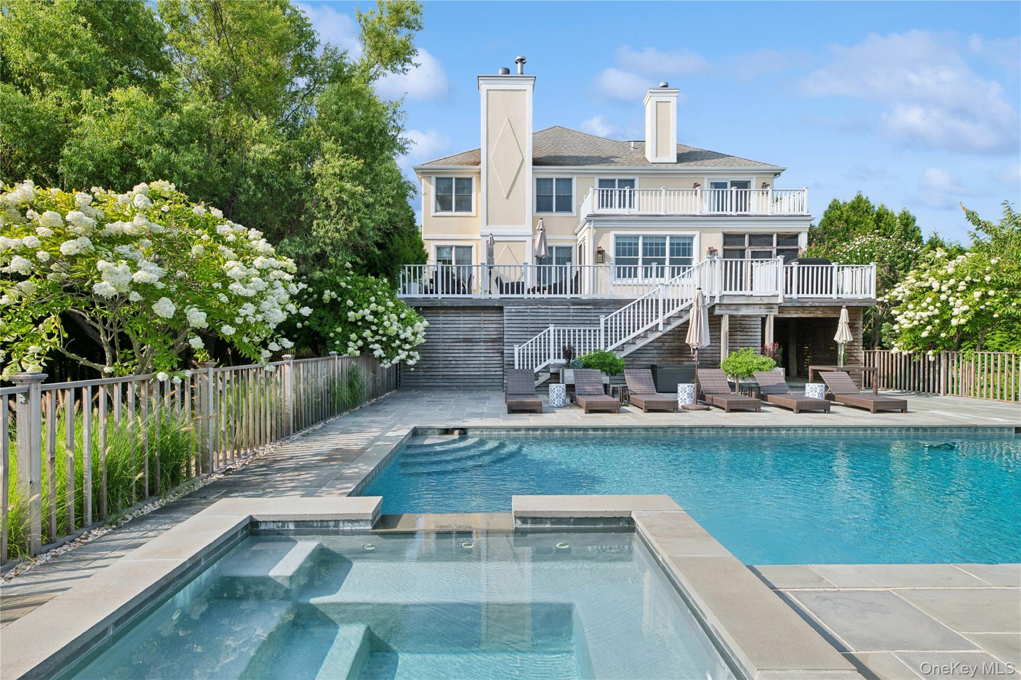7 Stillwaters Lane Property Photo 1