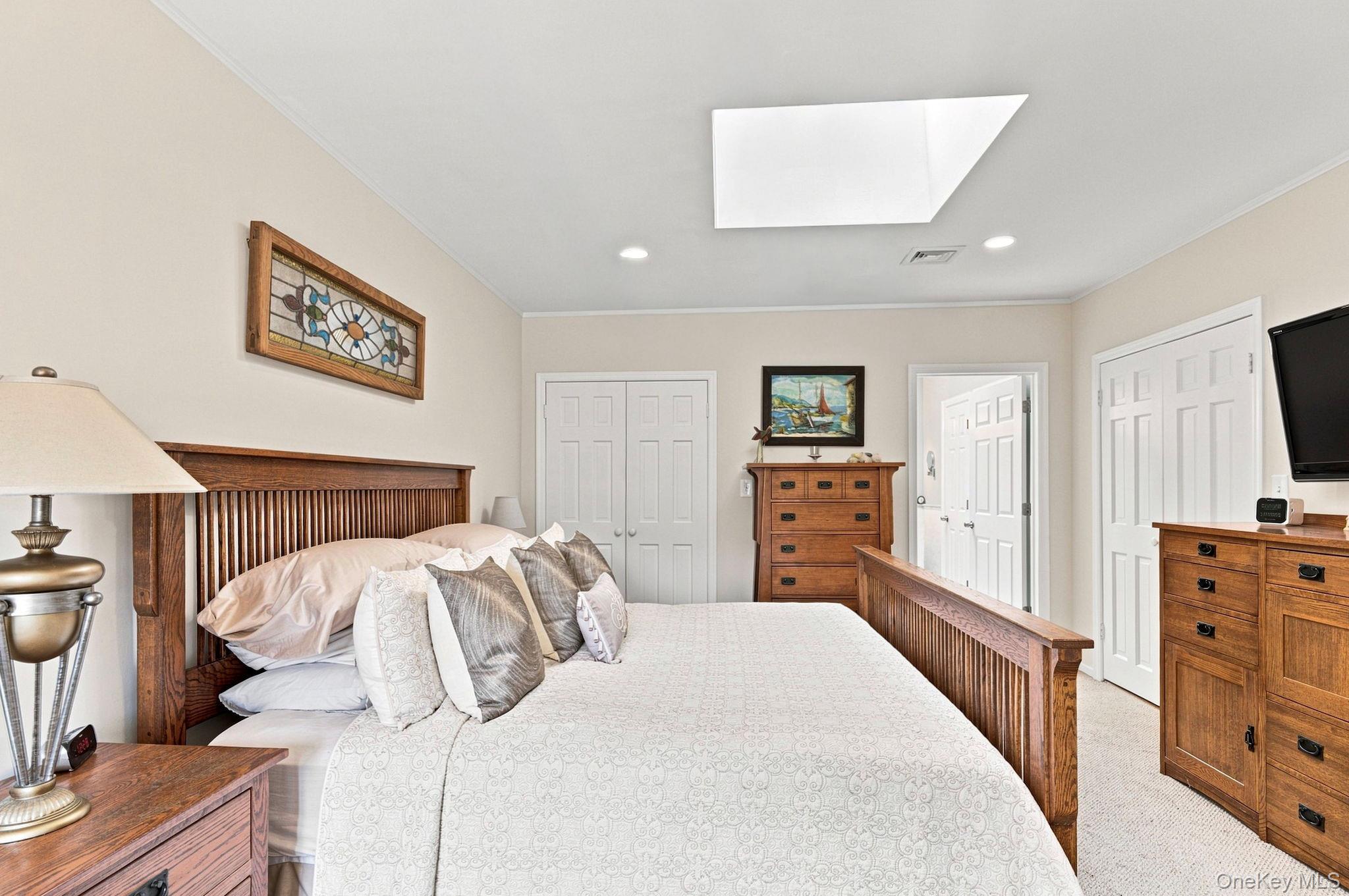 606 Fox Hill Drive Property Photo 14