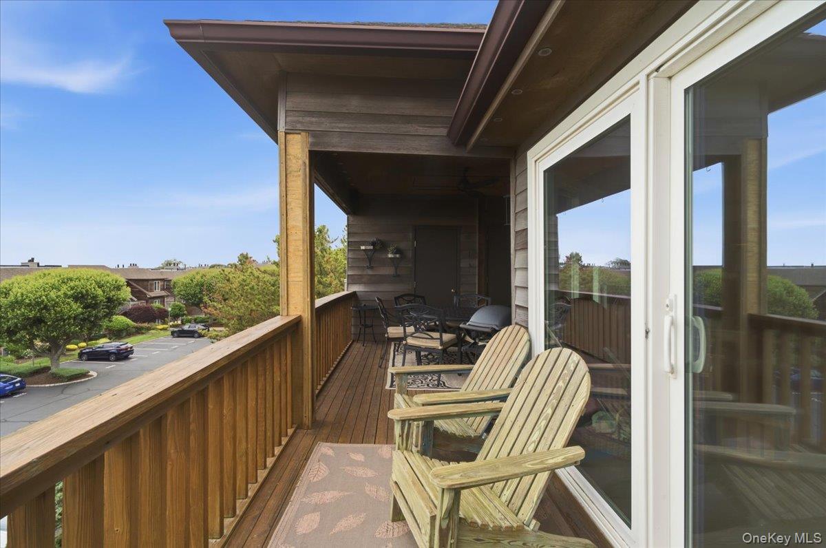 606 Fox Hill Drive Property Photo 30