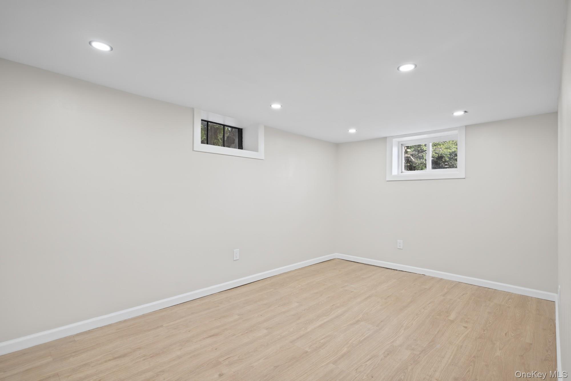 639 S 5th Avenue Property Photo 14