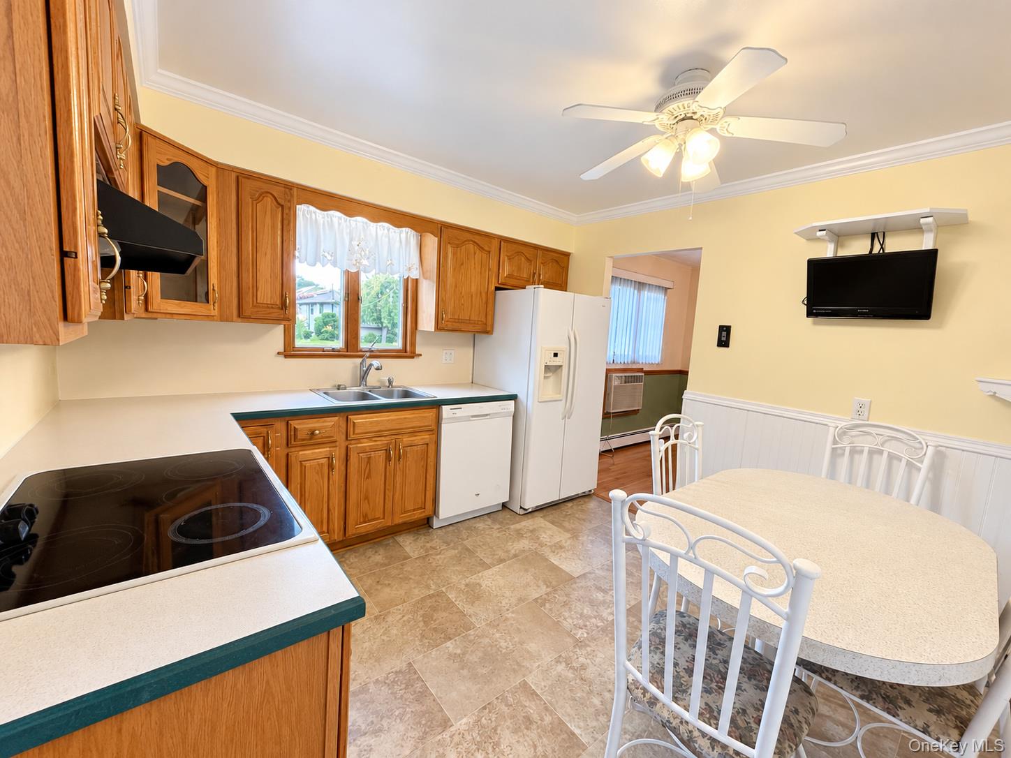1073 Oakneck Road Property Photo 6