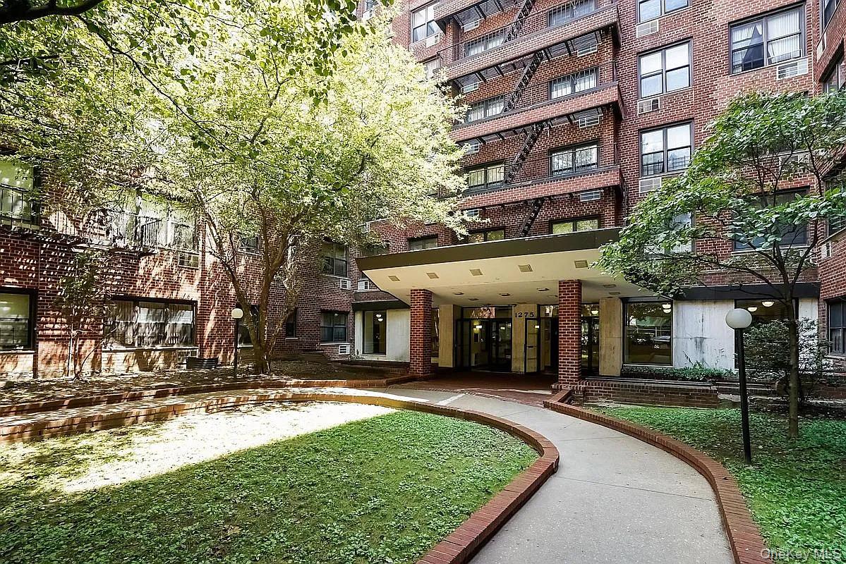 1275 E 51st 51 Street 4m Property Photo 1