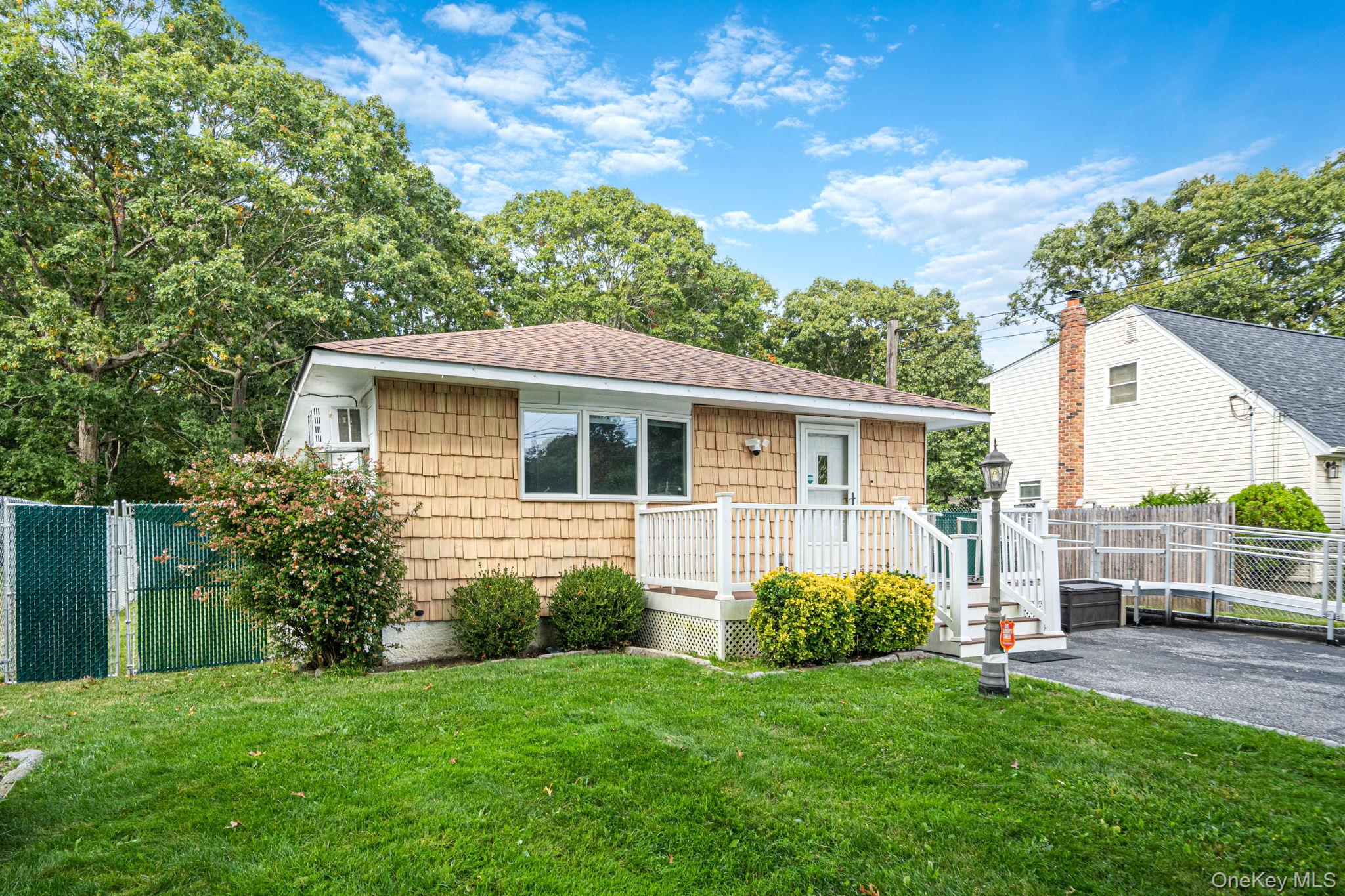87 Somerset Avenue Property Photo 2