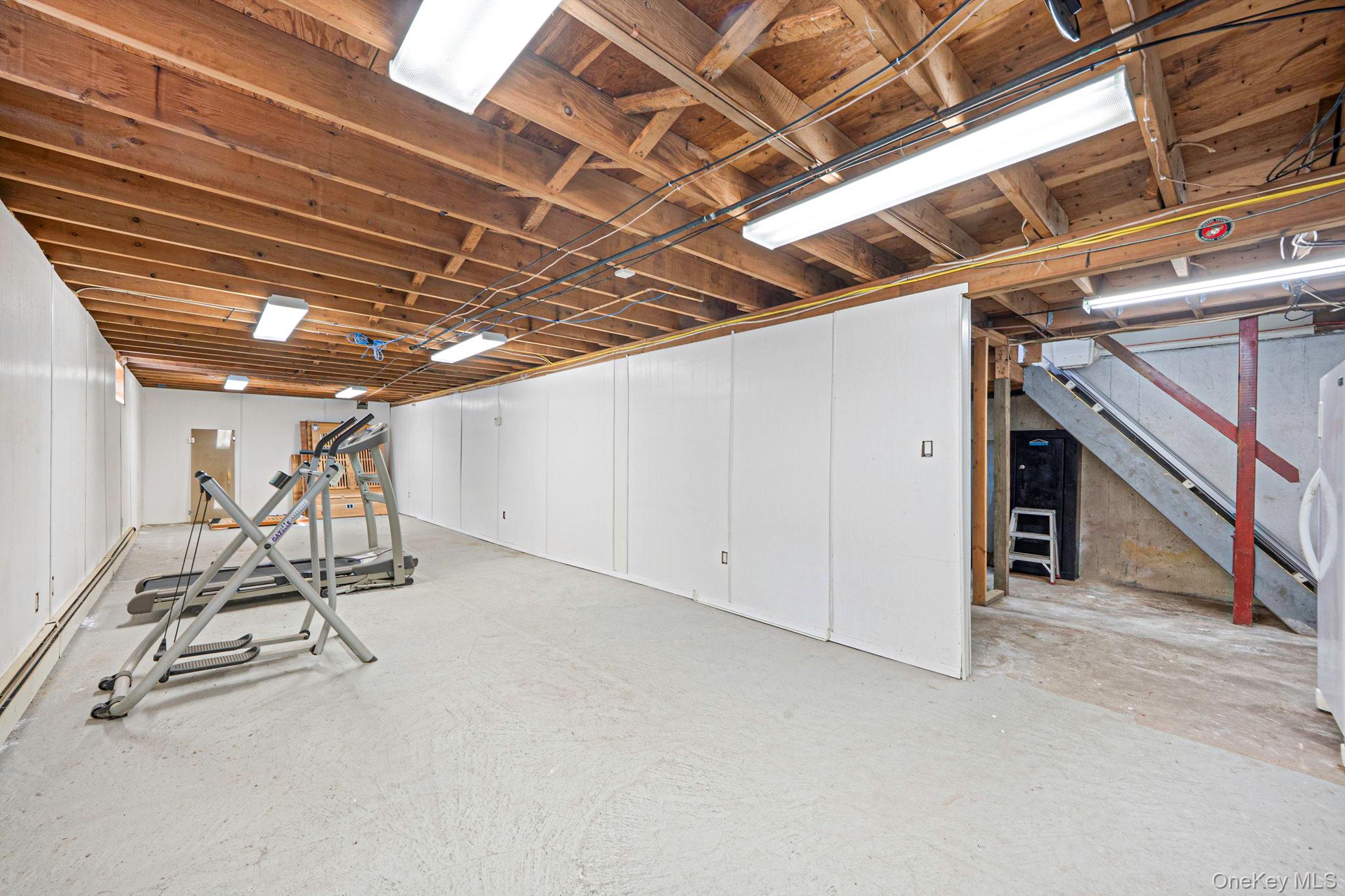 87 Somerset Avenue Property Photo 17