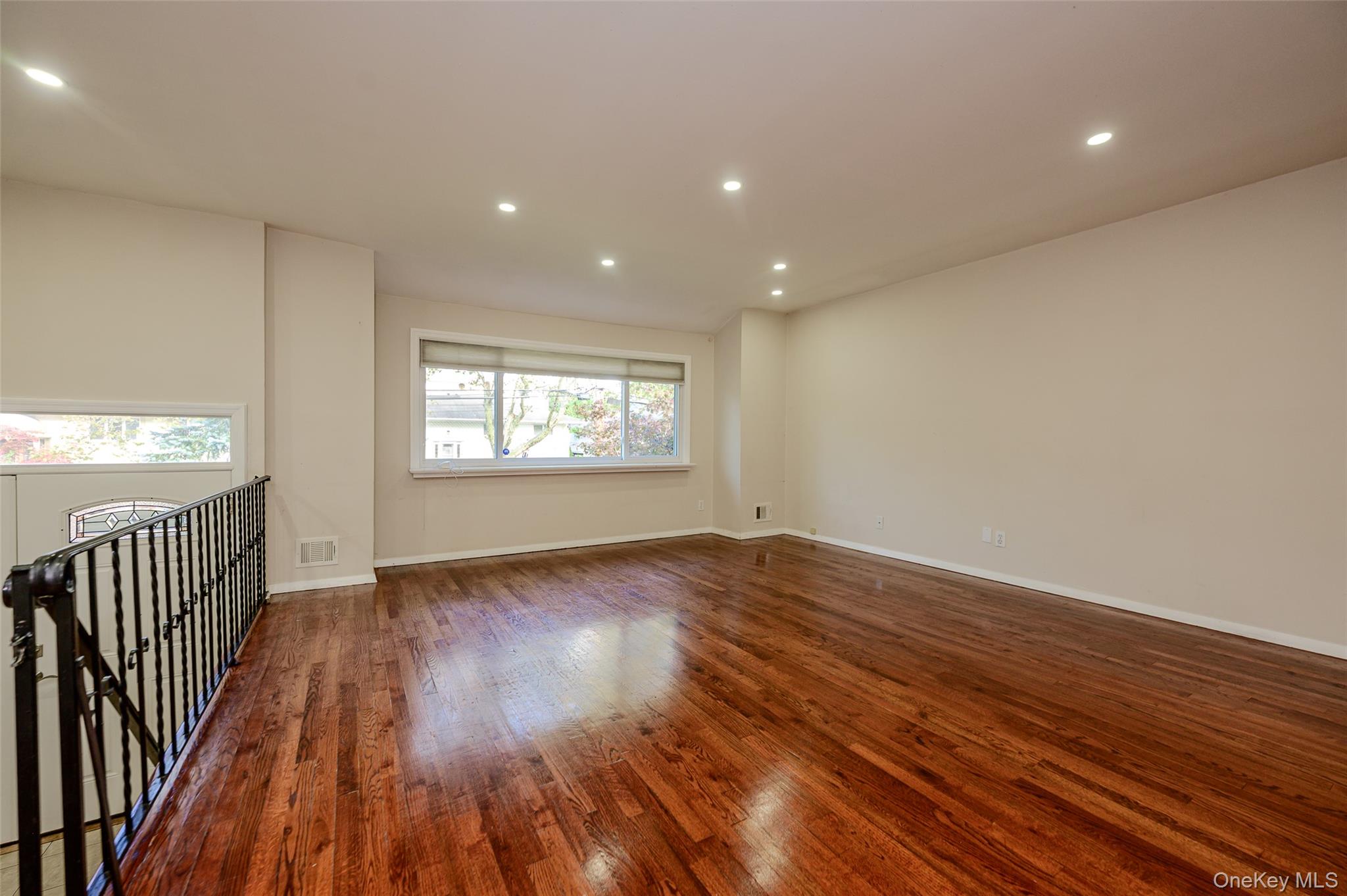 559 Leheigh Lane Property Photo 3