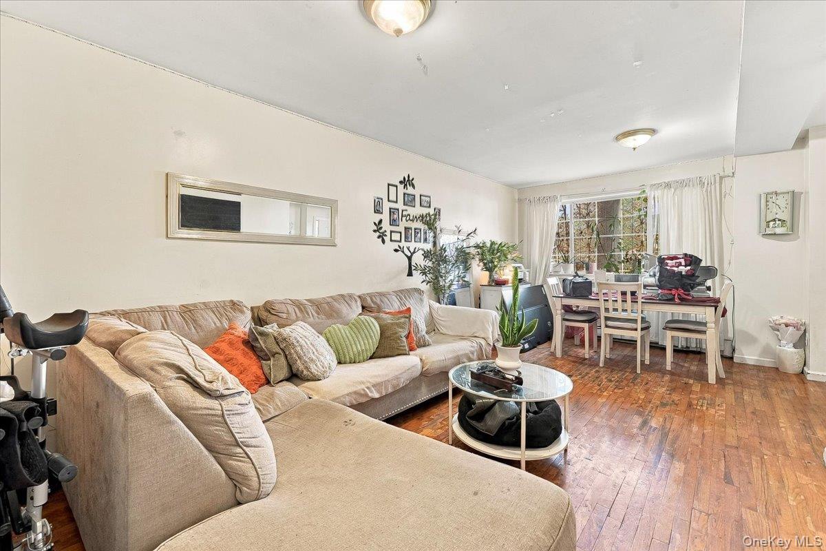 1174 Union Avenue Property Photo 7