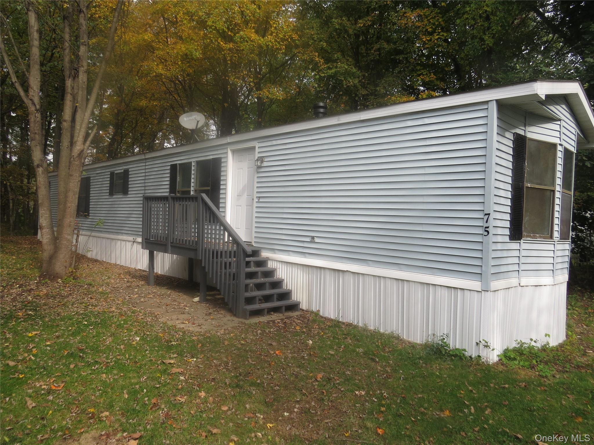 723 Beekman Road 75 Property Photo 1